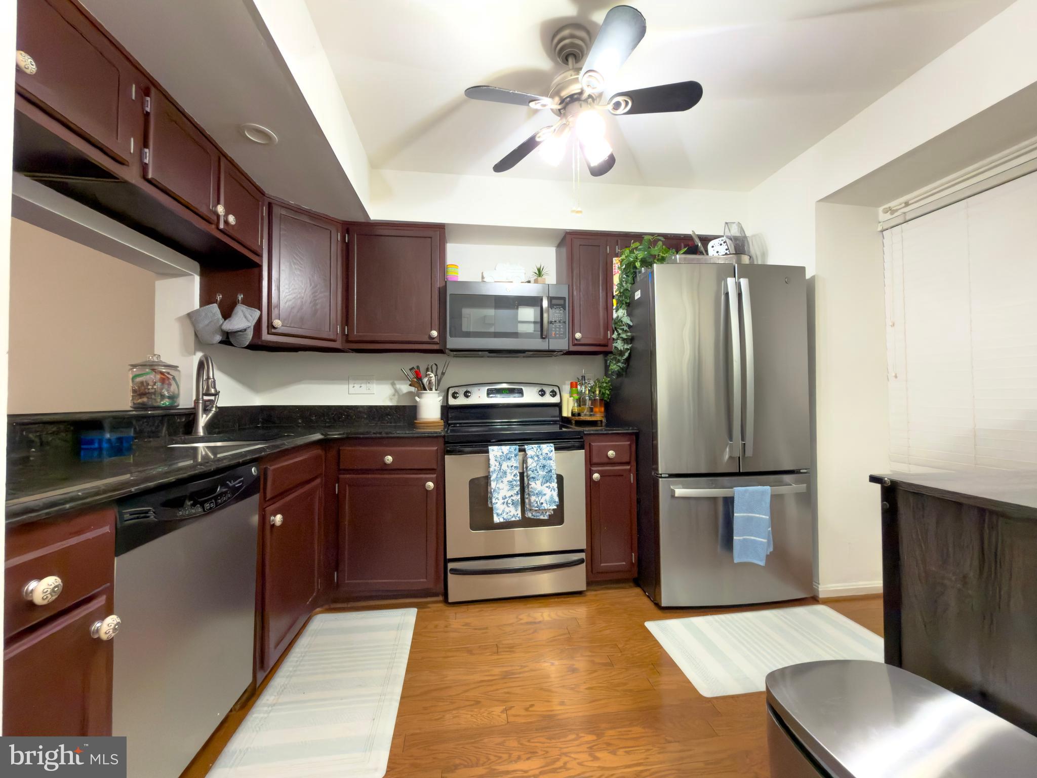 GLENSHIRE TOWNE - Residential