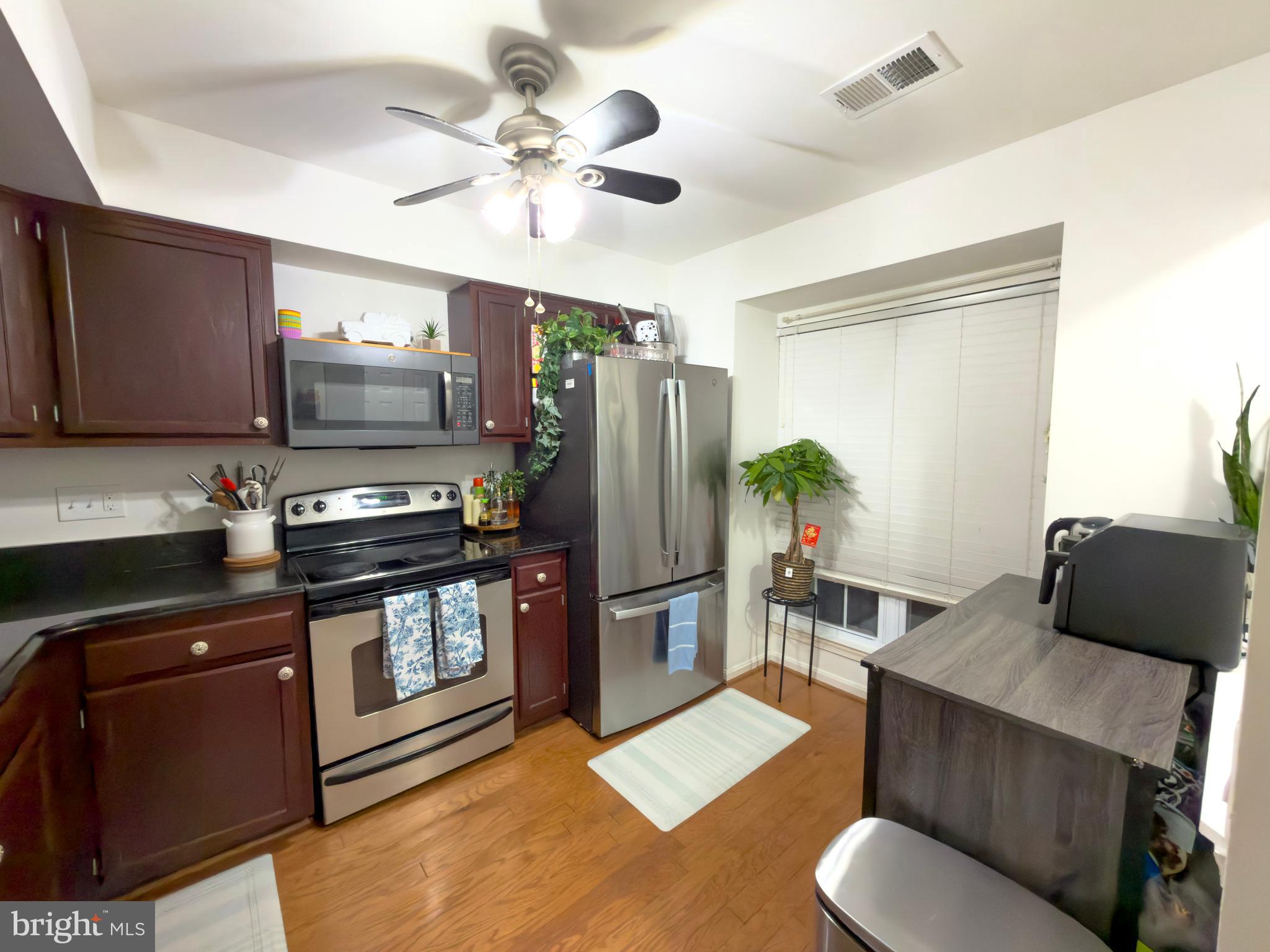 GLENSHIRE TOWNE - Residential