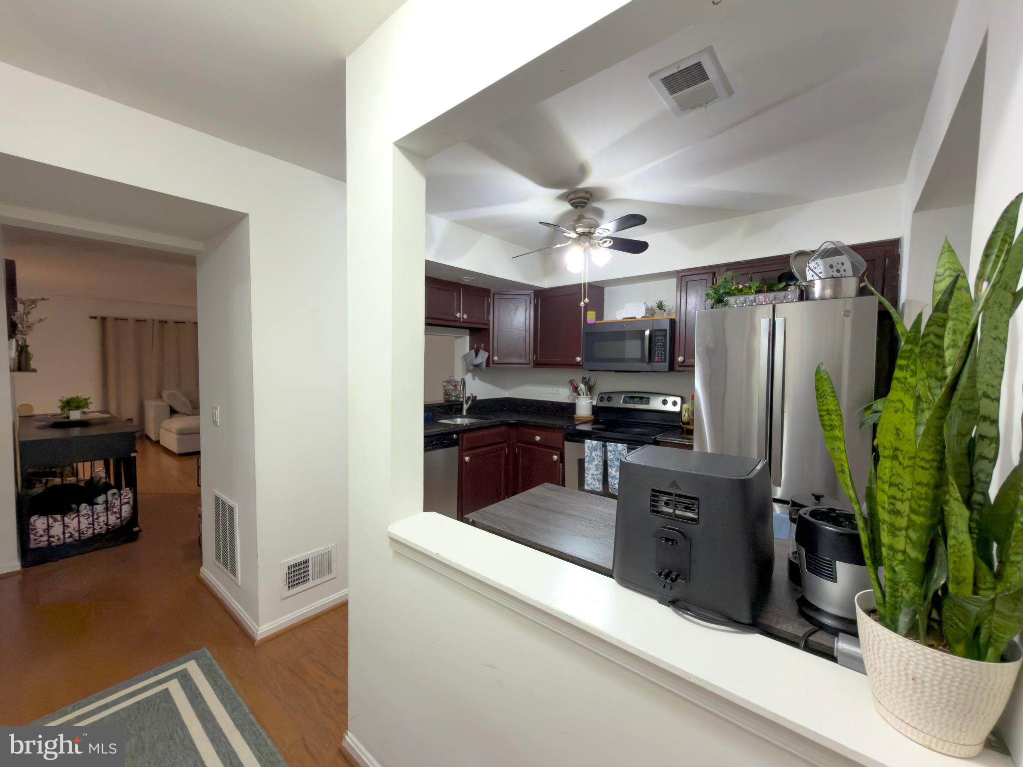 GLENSHIRE TOWNE - Residential