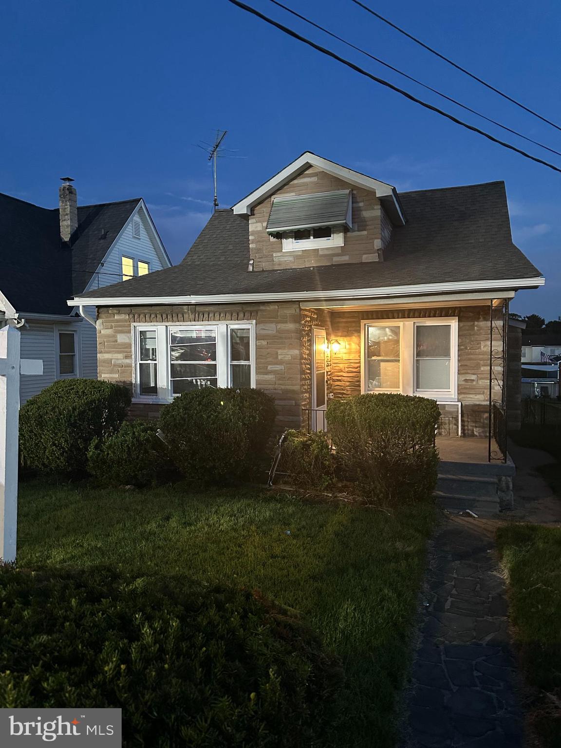 Step into modern comfort with this fully renovated 2-bedroom, 1-bath single-family home in the heart of Dundalk. Offering over 900 sq. ft. of stylish living space, every detail has been thoughtfully updated—including new flooring, fresh paint, upgraded windows, and modern appliances.
Enjoy the outdoors with a charming front porch, private rear porch, fenced yard, and convenient off-street parking with both a garage and dedicated pad.
Perfectly situated for everyday convenience, this home sits directly across from Weis Market and along the 65 MTA bus line, with routes 62 and 63 just minutes away. Commuters will appreciate the short 8-minute drive to Johns Hopkins Bayview Medical Center, only 2.5 miles away.
Modern updates, unbeatable location, and true move-in-ready comfort—this home has it all.
This is a smoke-free lease. No exceptions!