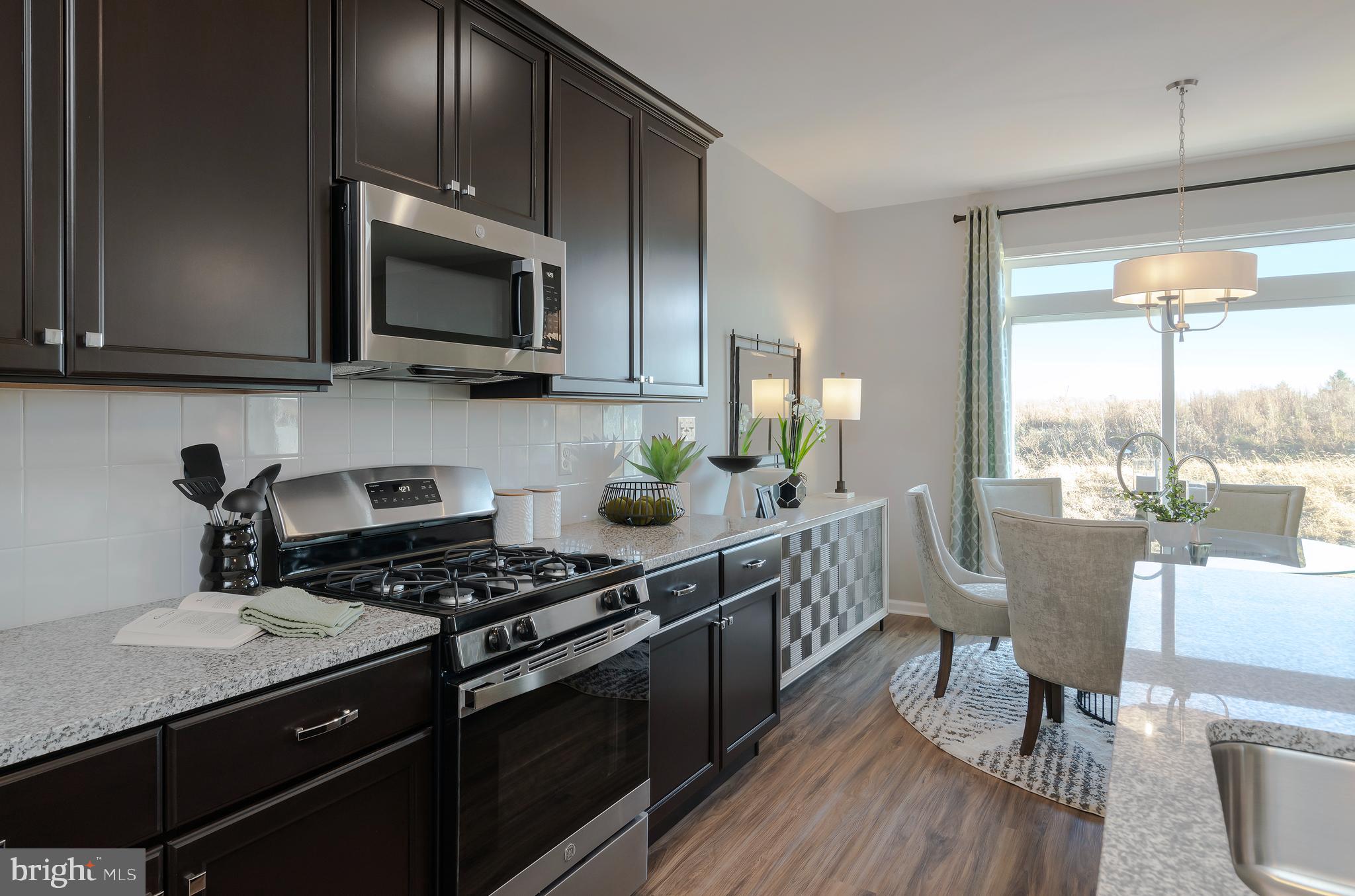 125 VIENNA BOULEVARD 53