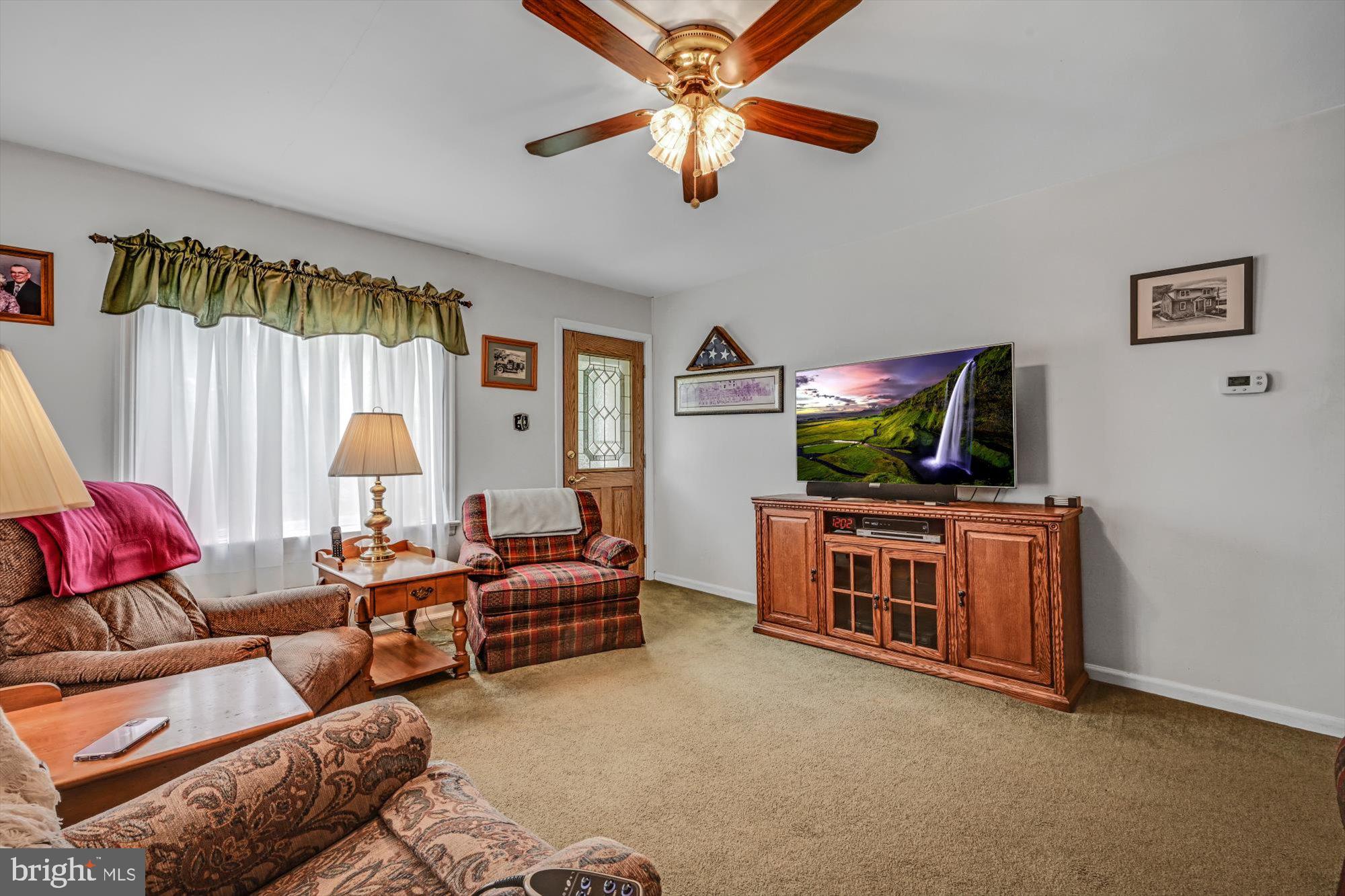 SINKING SPRING - Residential