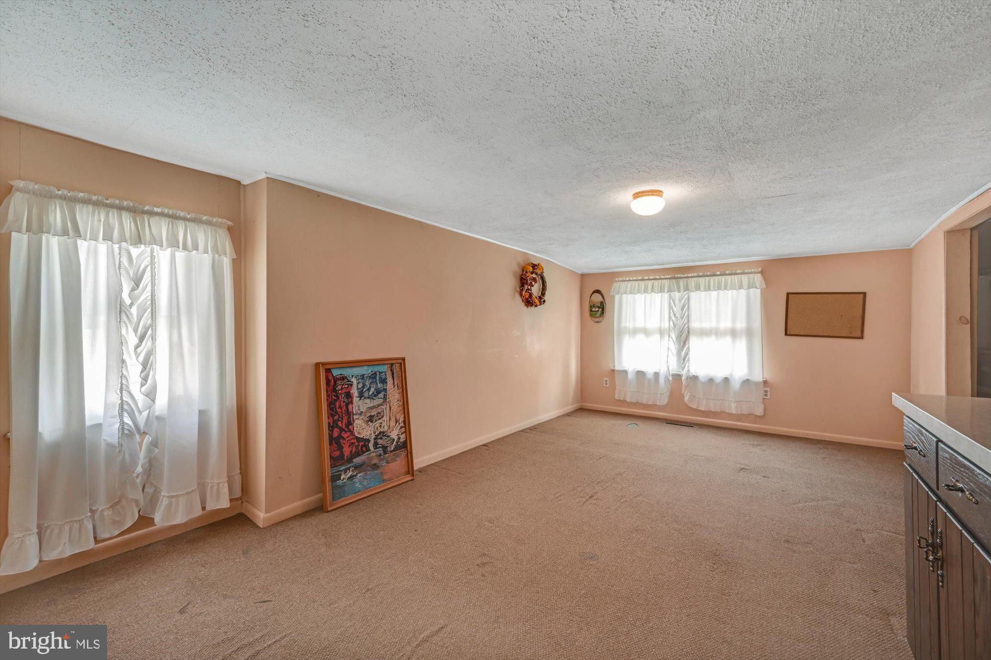 SINKING SPRING - Residential