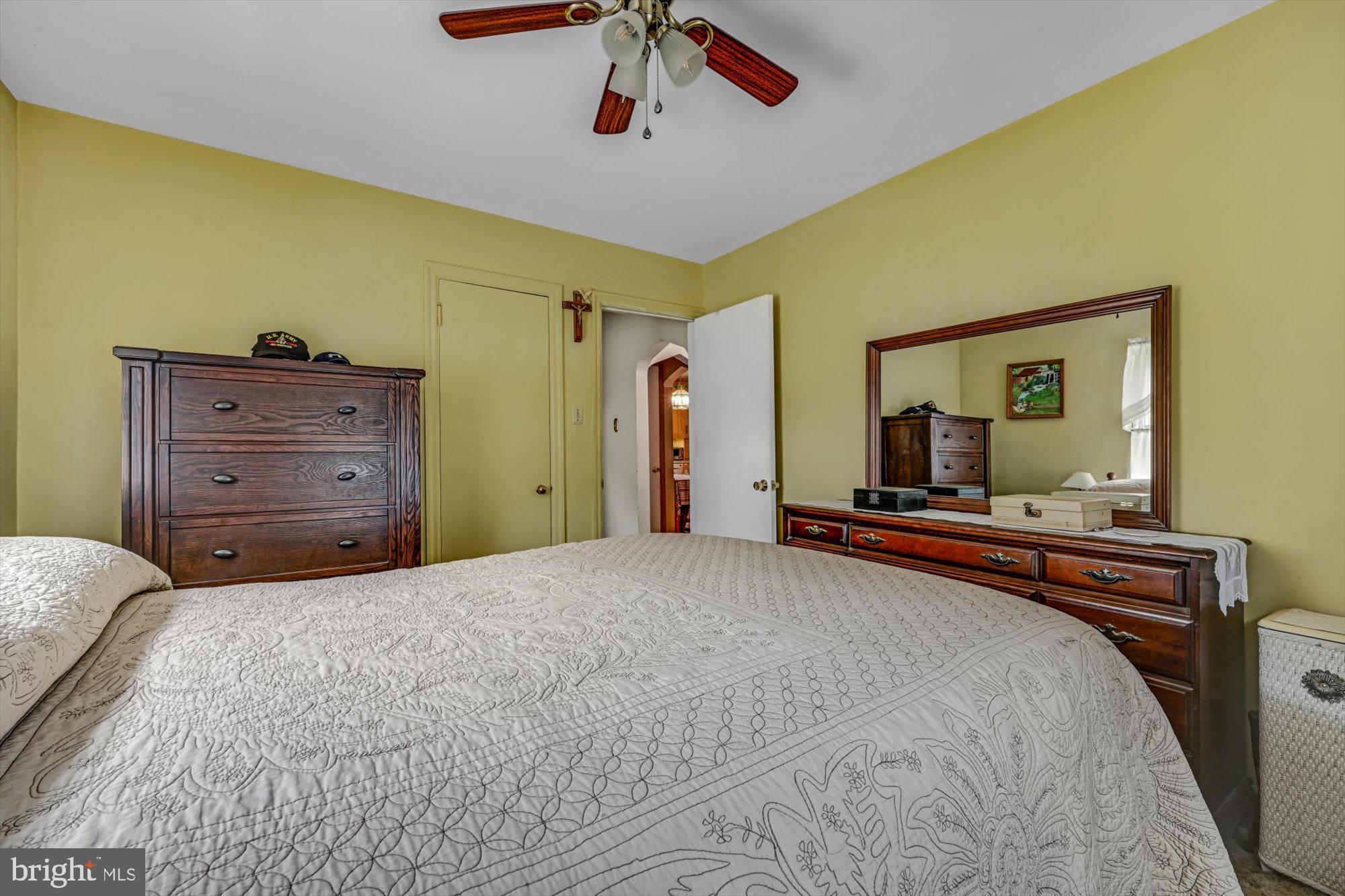 SINKING SPRING - Residential