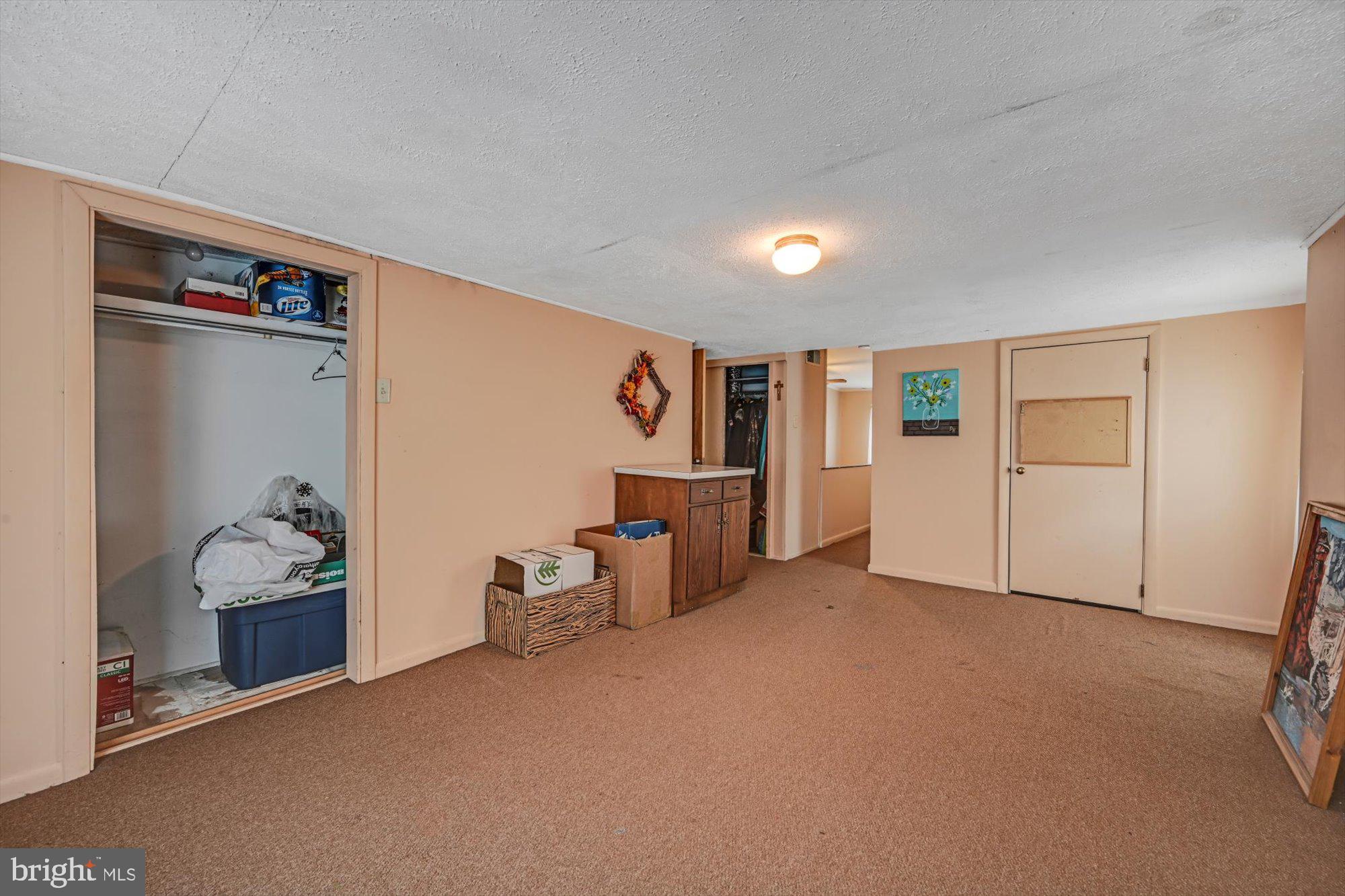 SINKING SPRING - Residential