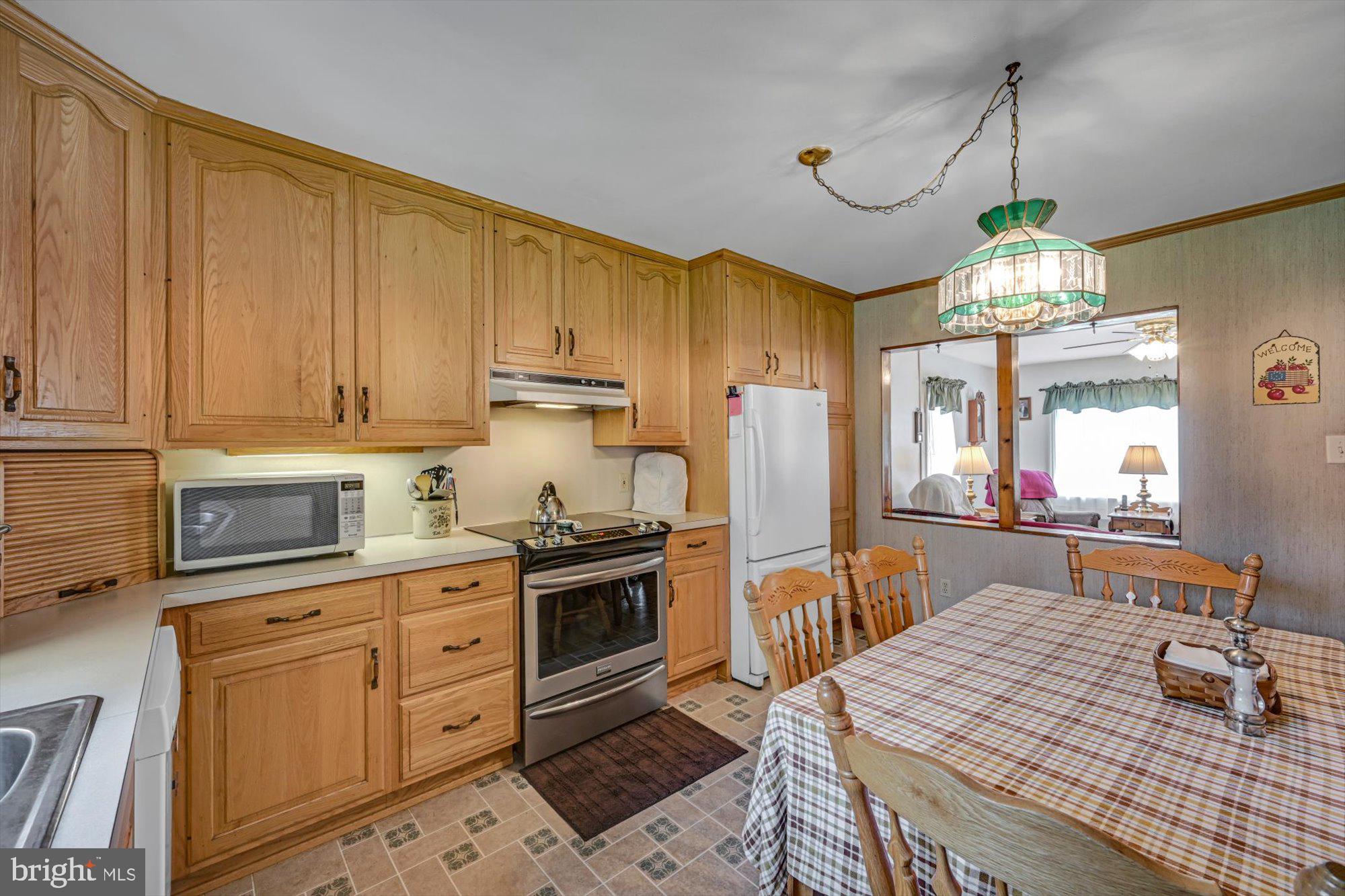 SINKING SPRING - Residential