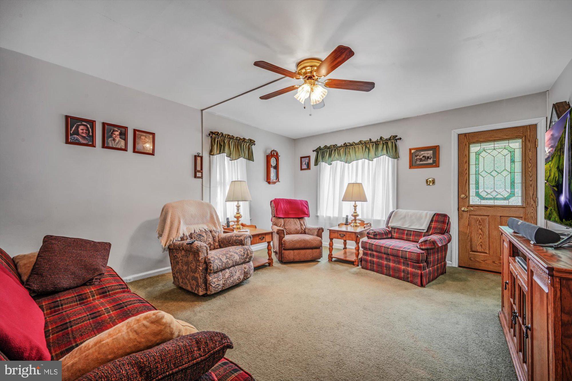 SINKING SPRING - Residential