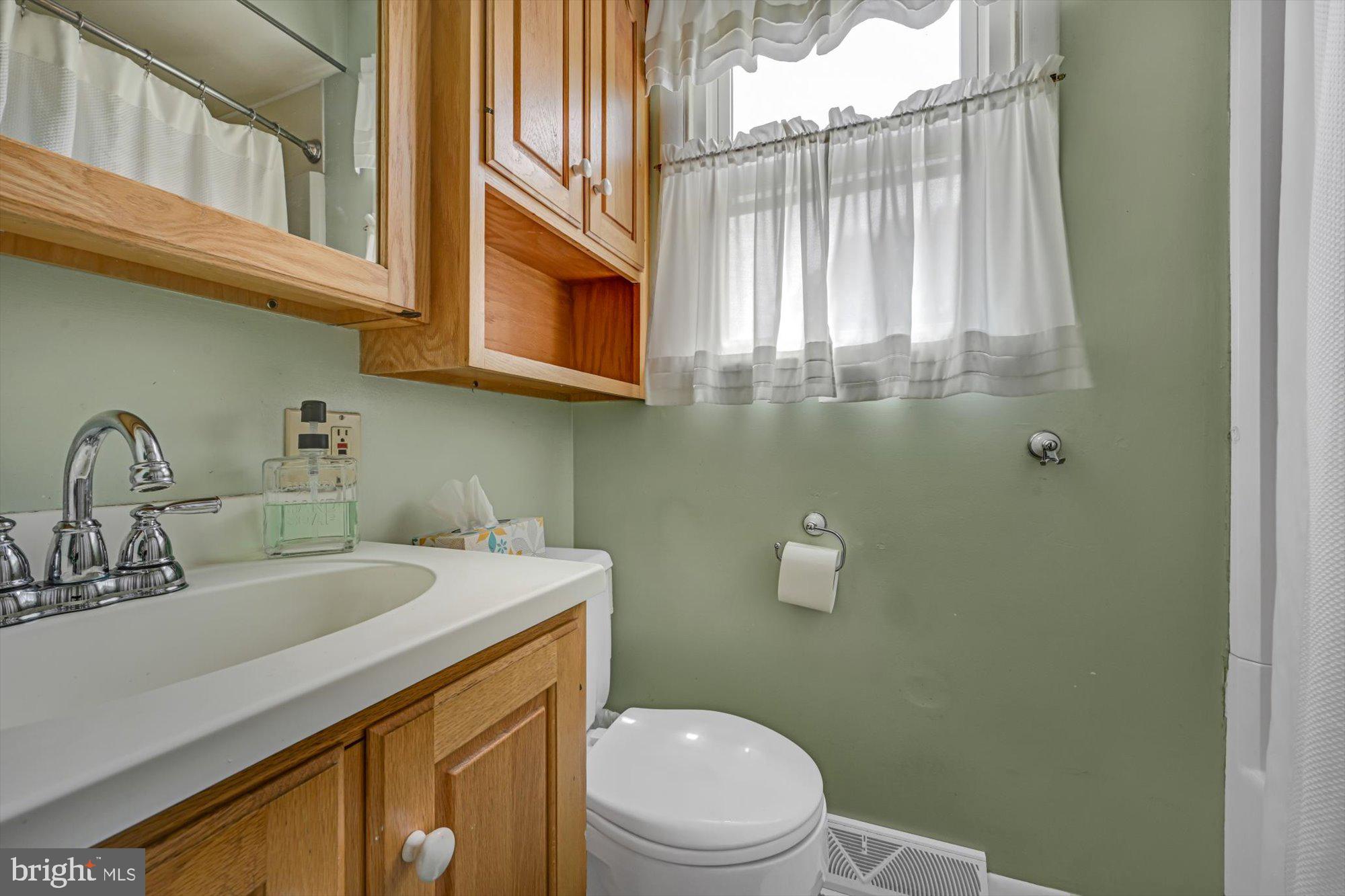 SINKING SPRING - Residential