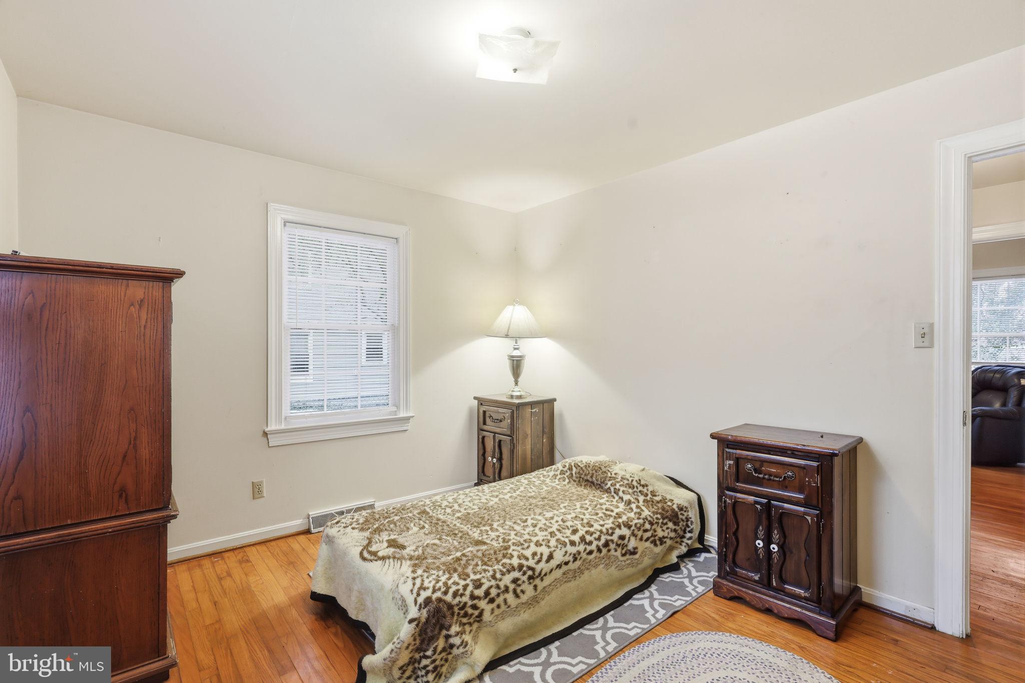 FREDERICKSBURG - Residential