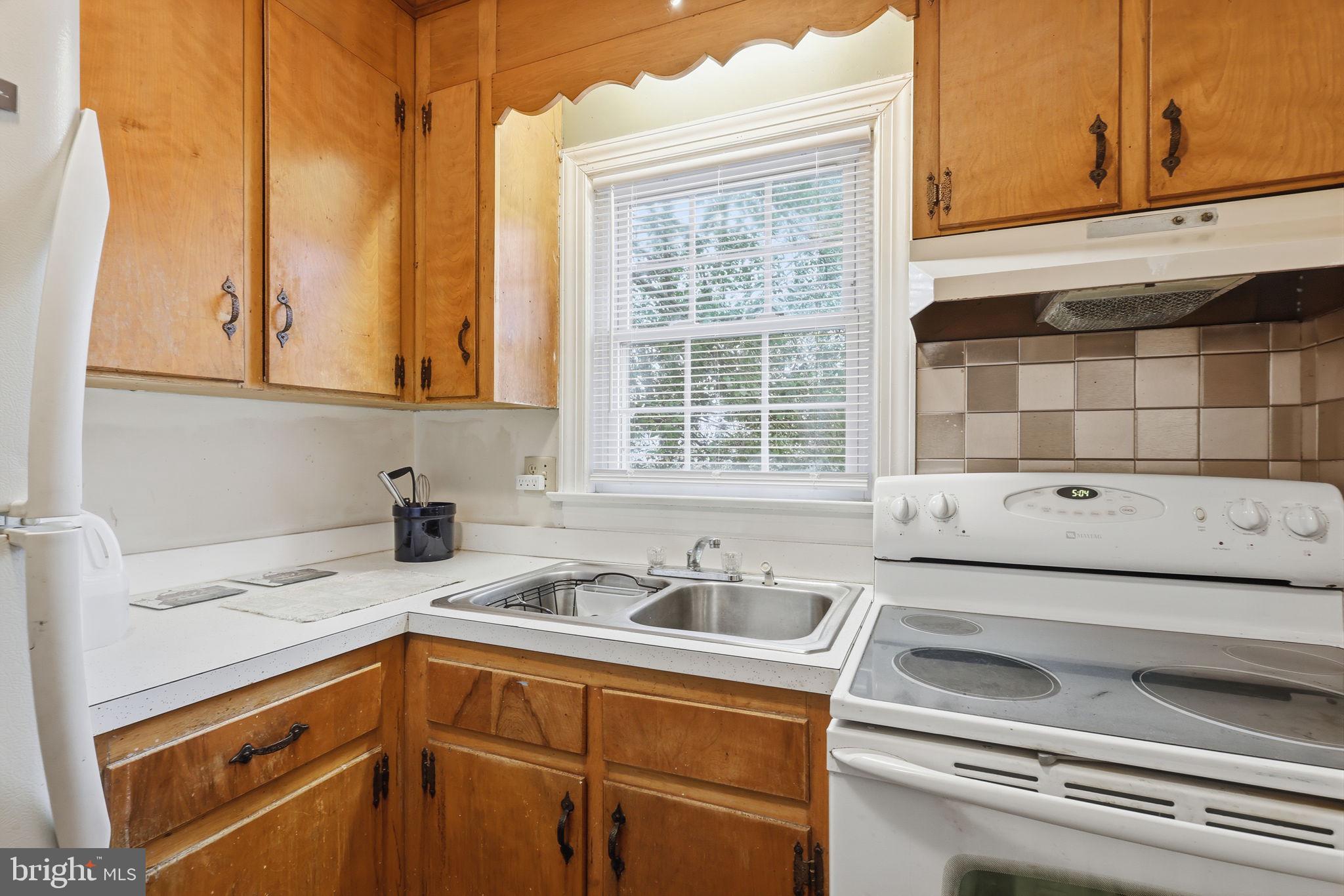 FREDERICKSBURG - Residential