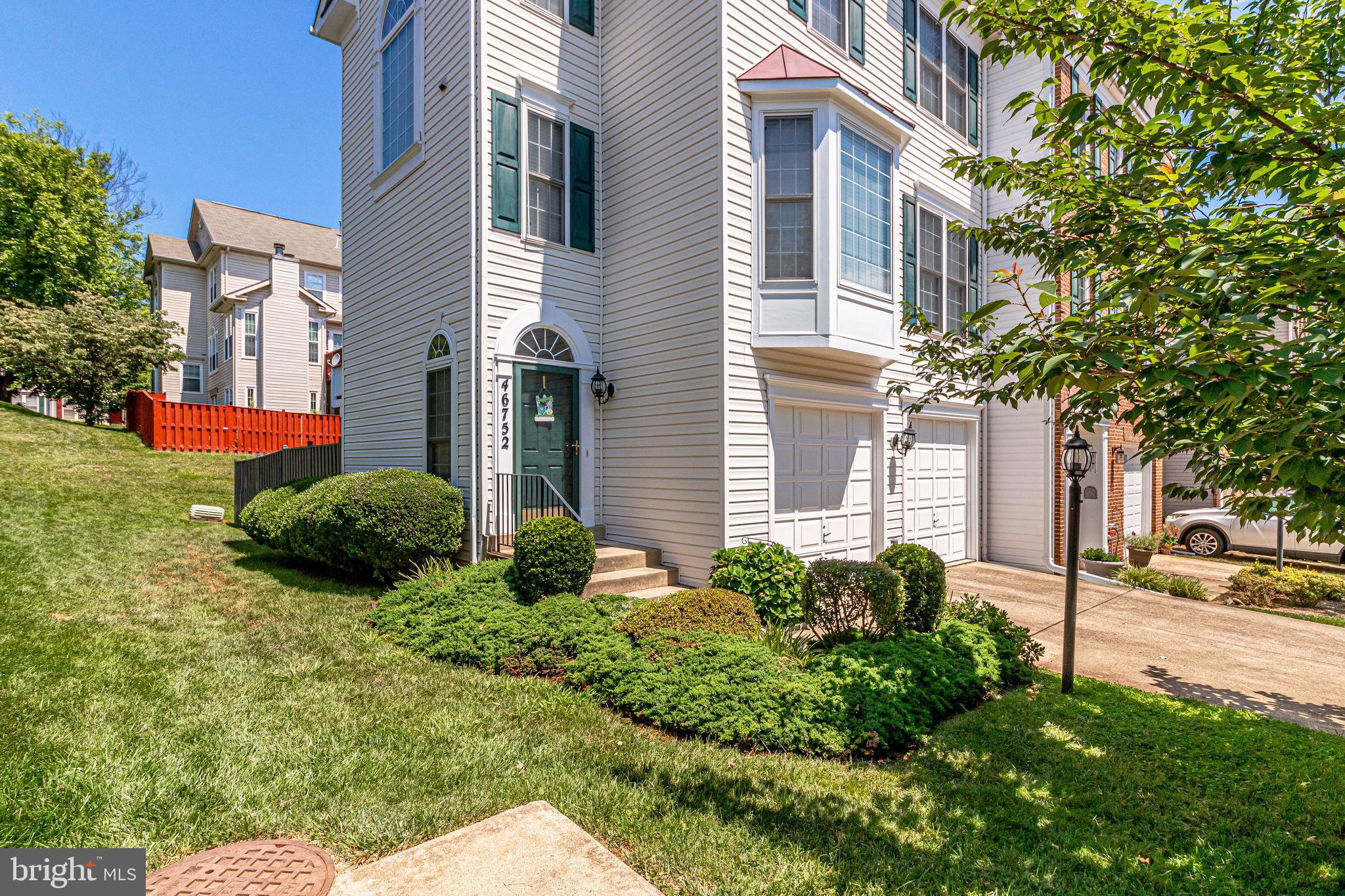 POTOMAC FALLS - Residential