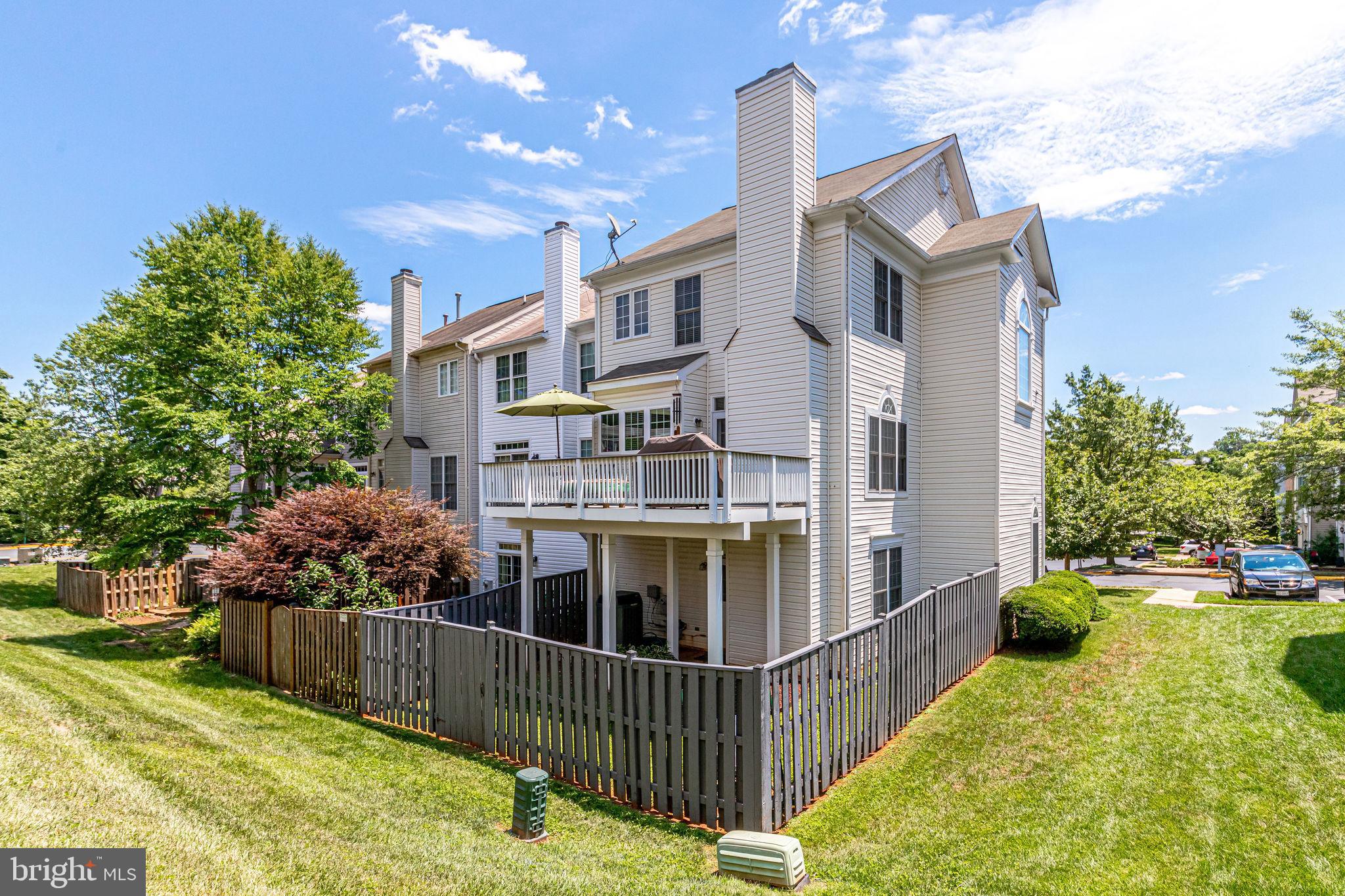 POTOMAC FALLS - Residential