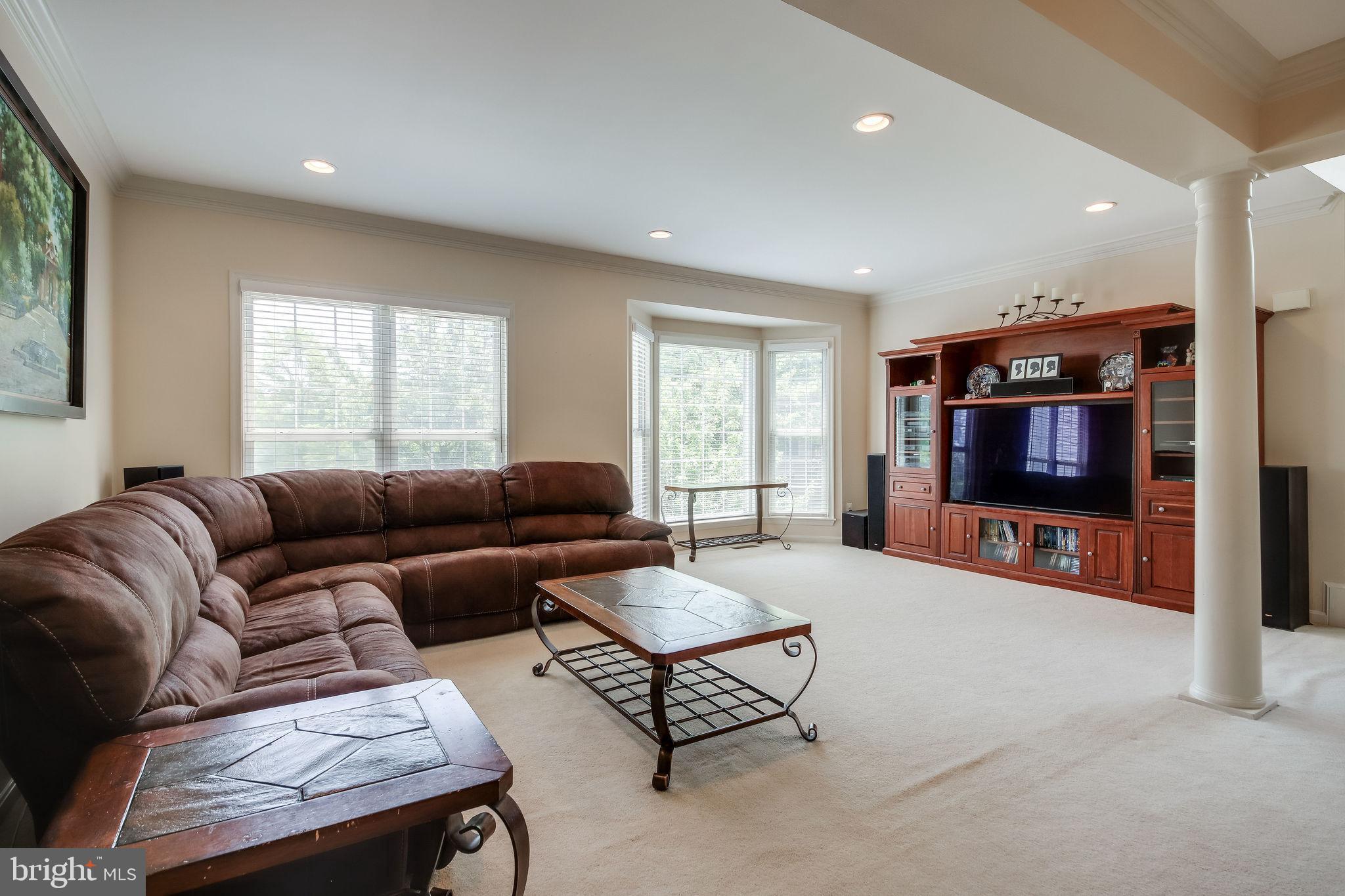 POTOMAC FALLS - Residential