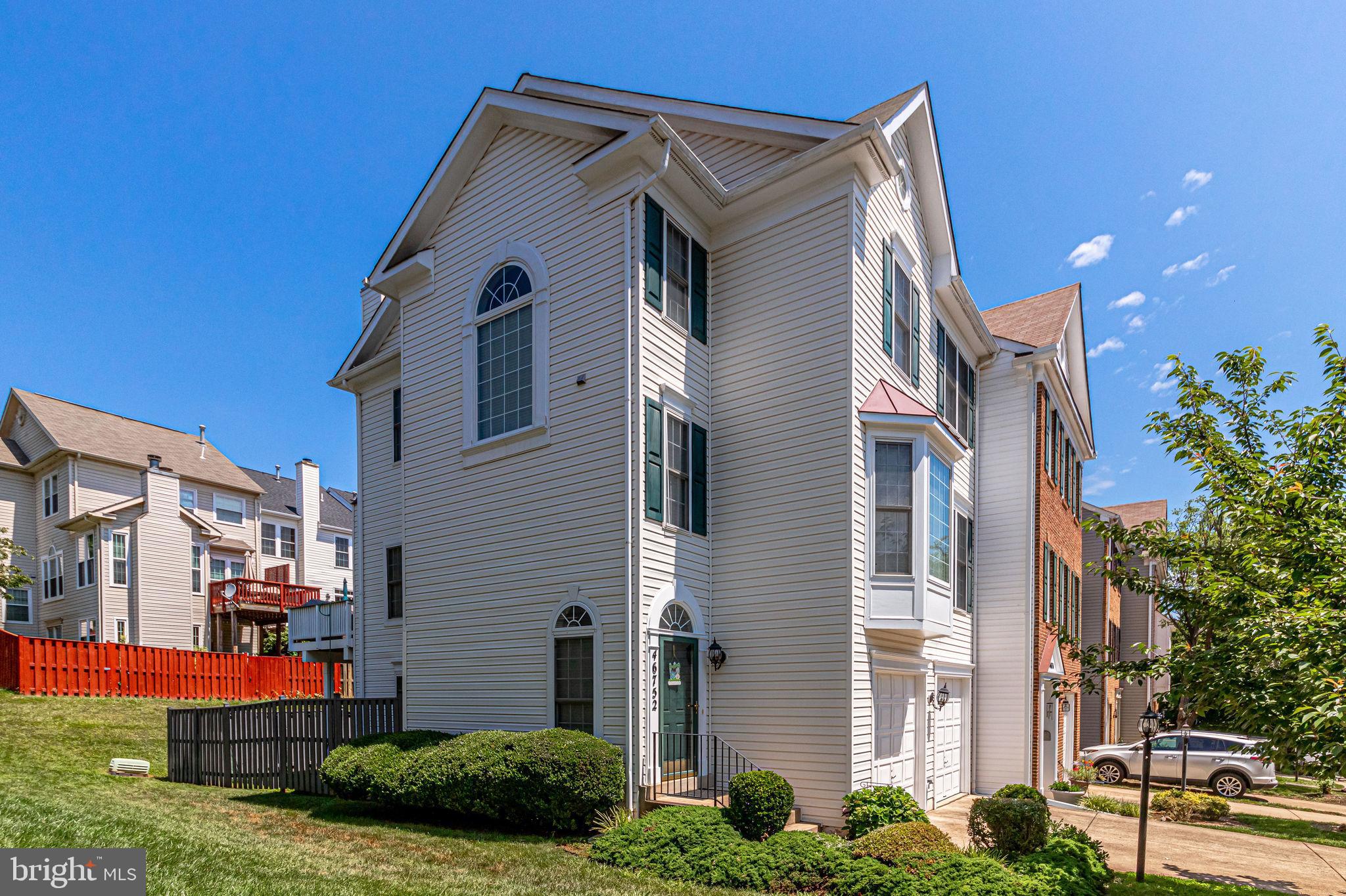 POTOMAC FALLS - Residential