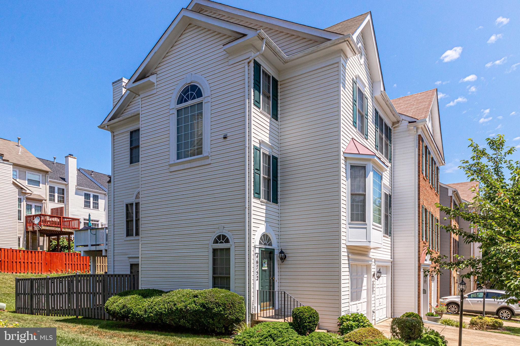 POTOMAC FALLS - Residential