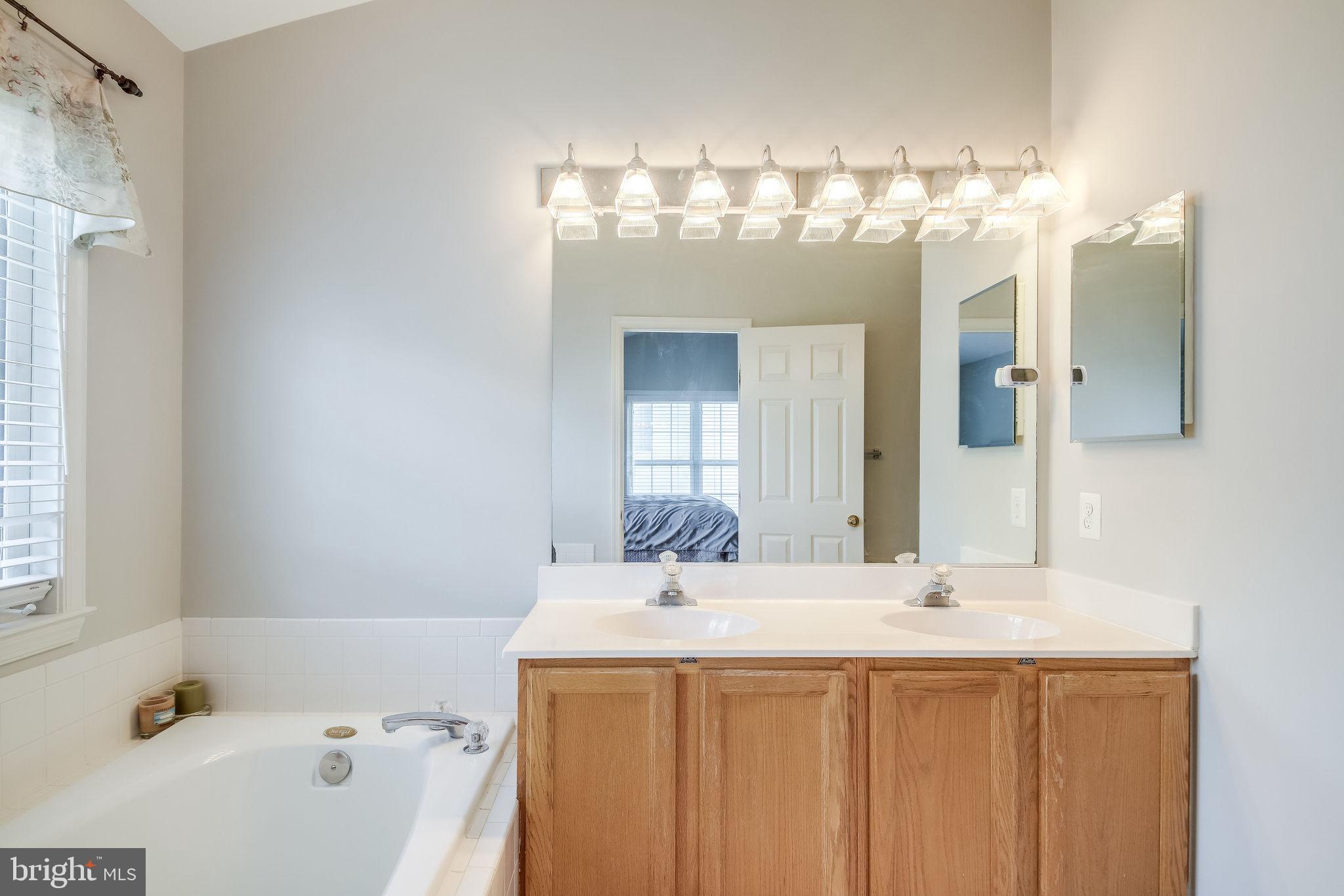 POTOMAC FALLS - Residential