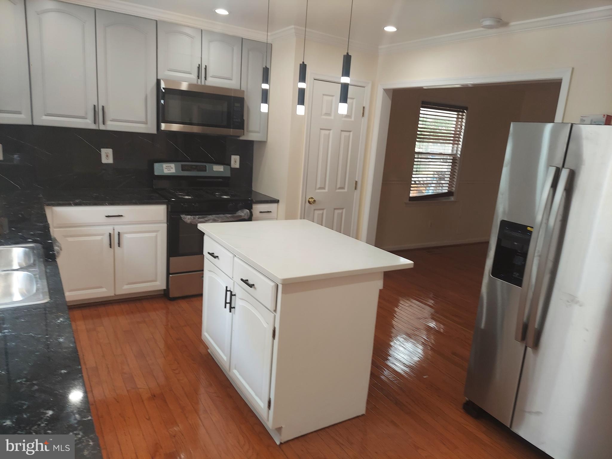 LANDOVER HILLS - Residential