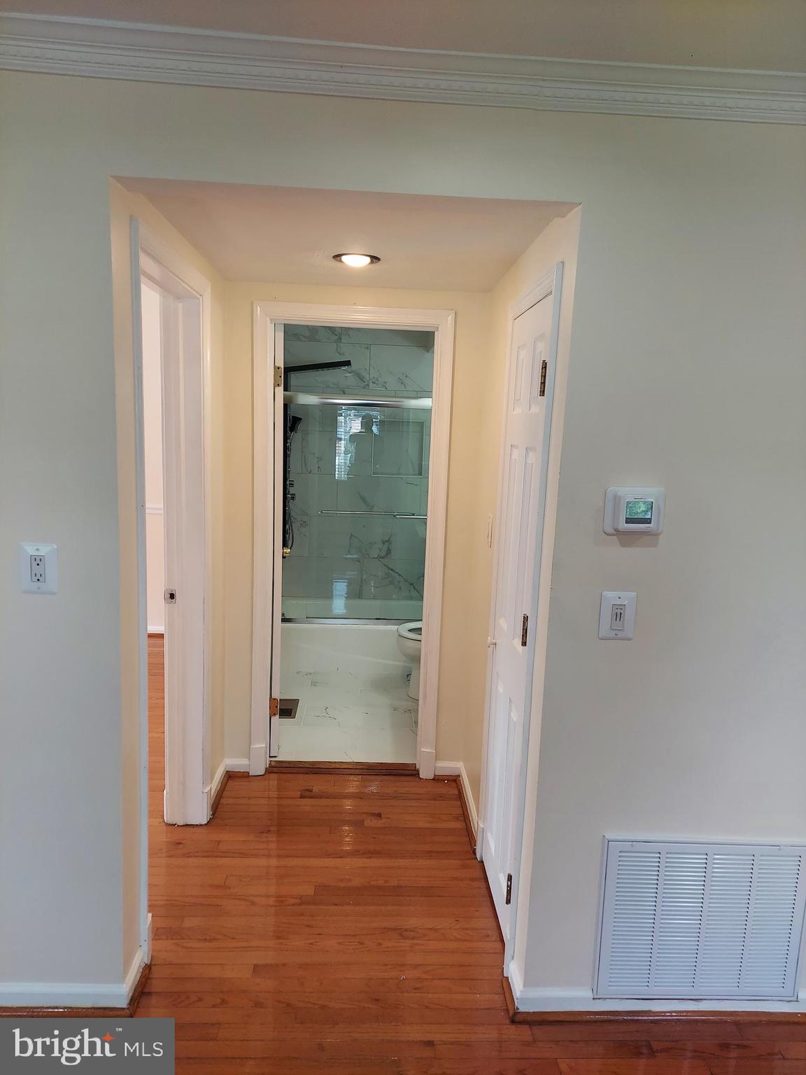 LANDOVER HILLS - Residential