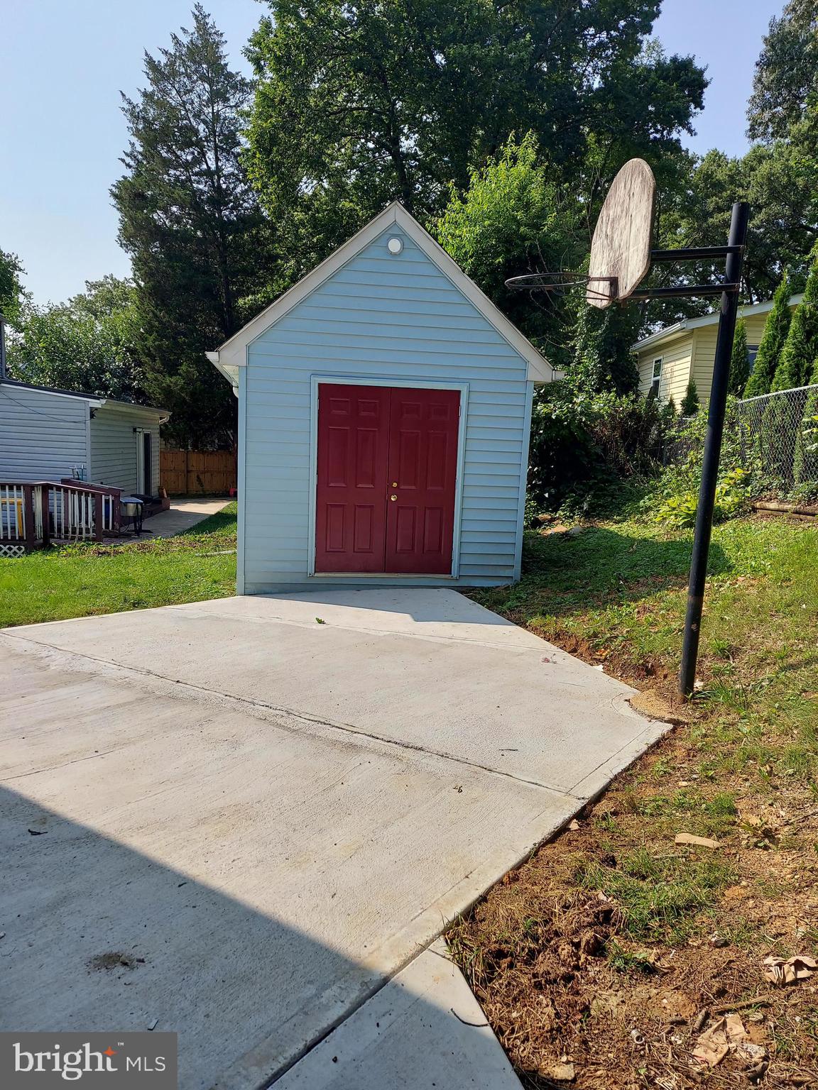 LANDOVER HILLS - Residential