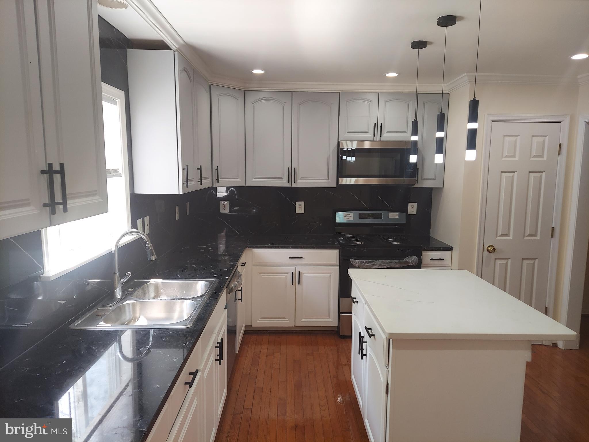 LANDOVER HILLS - Residential