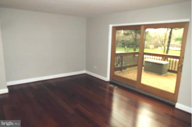 VILLAGE OF OWEN BROWN - Residential