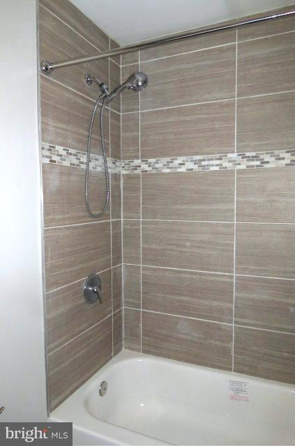 VILLAGE OF OWEN BROWN - Residential