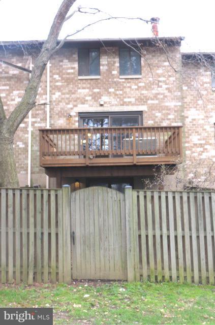 VILLAGE OF OWEN BROWN - Residential