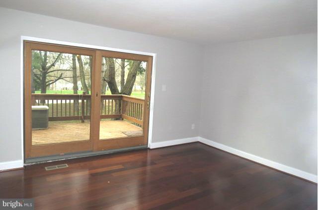 VILLAGE OF OWEN BROWN - Residential