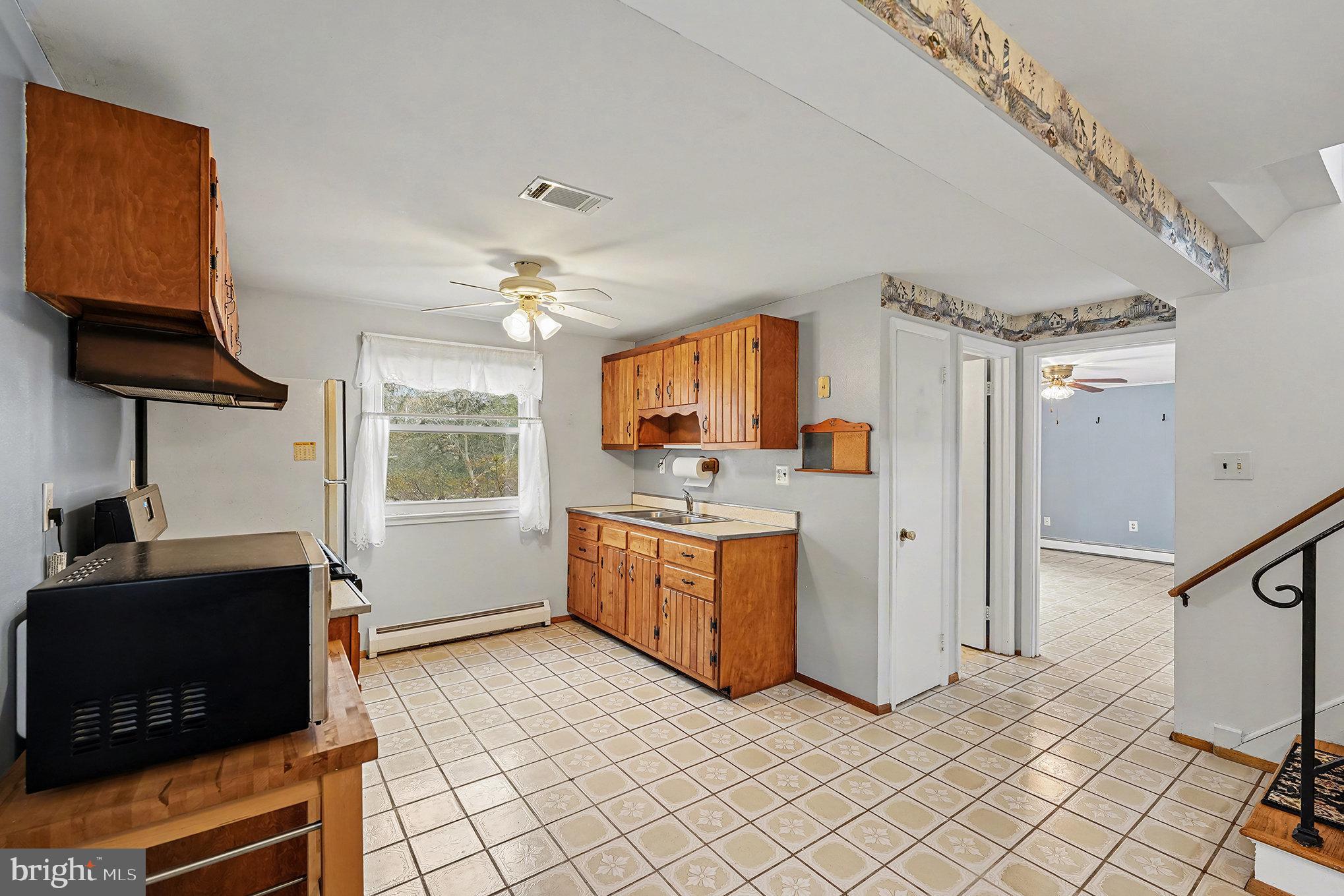 14347 BELLEVILLE AVENUE