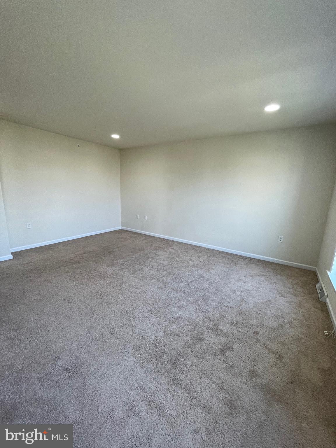 WALDEN - Residential Lease