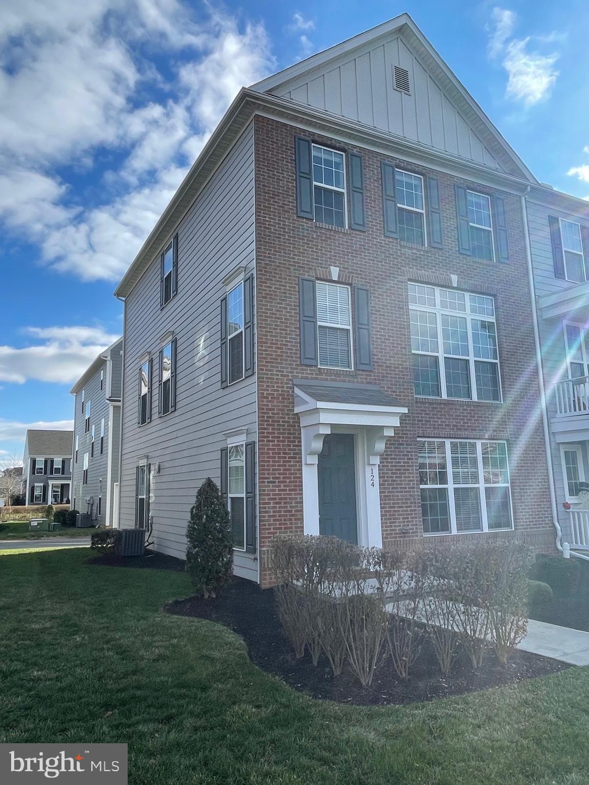 WALDEN - Residential Lease