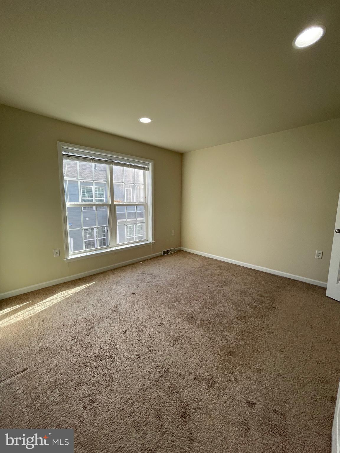 WALDEN - Residential Lease