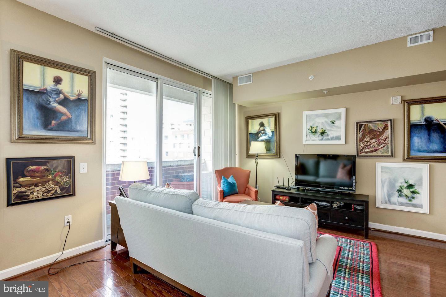 880 N POLLARD STREET 1002