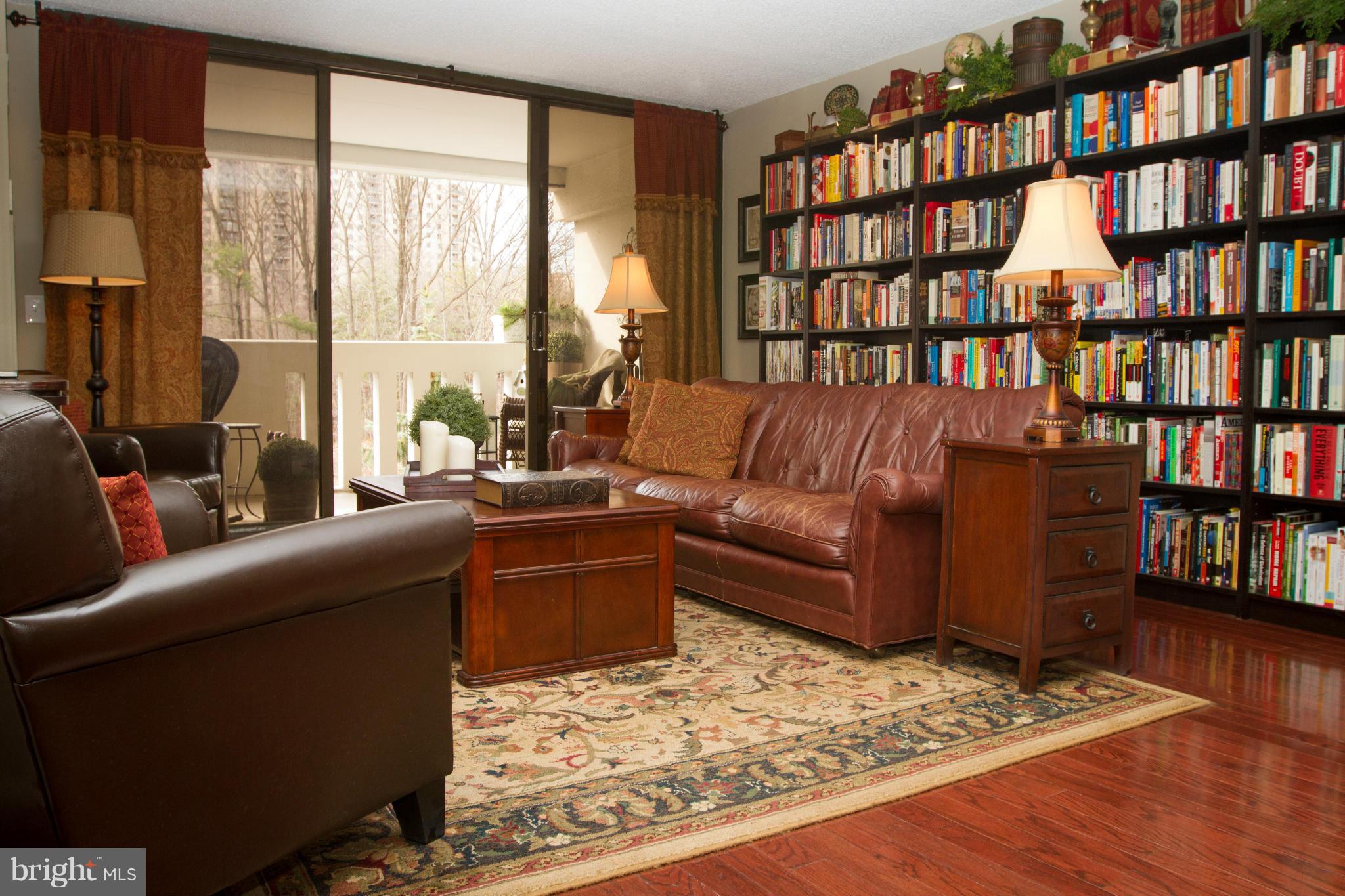 ALEXANDRIA KNOLLS - Residential