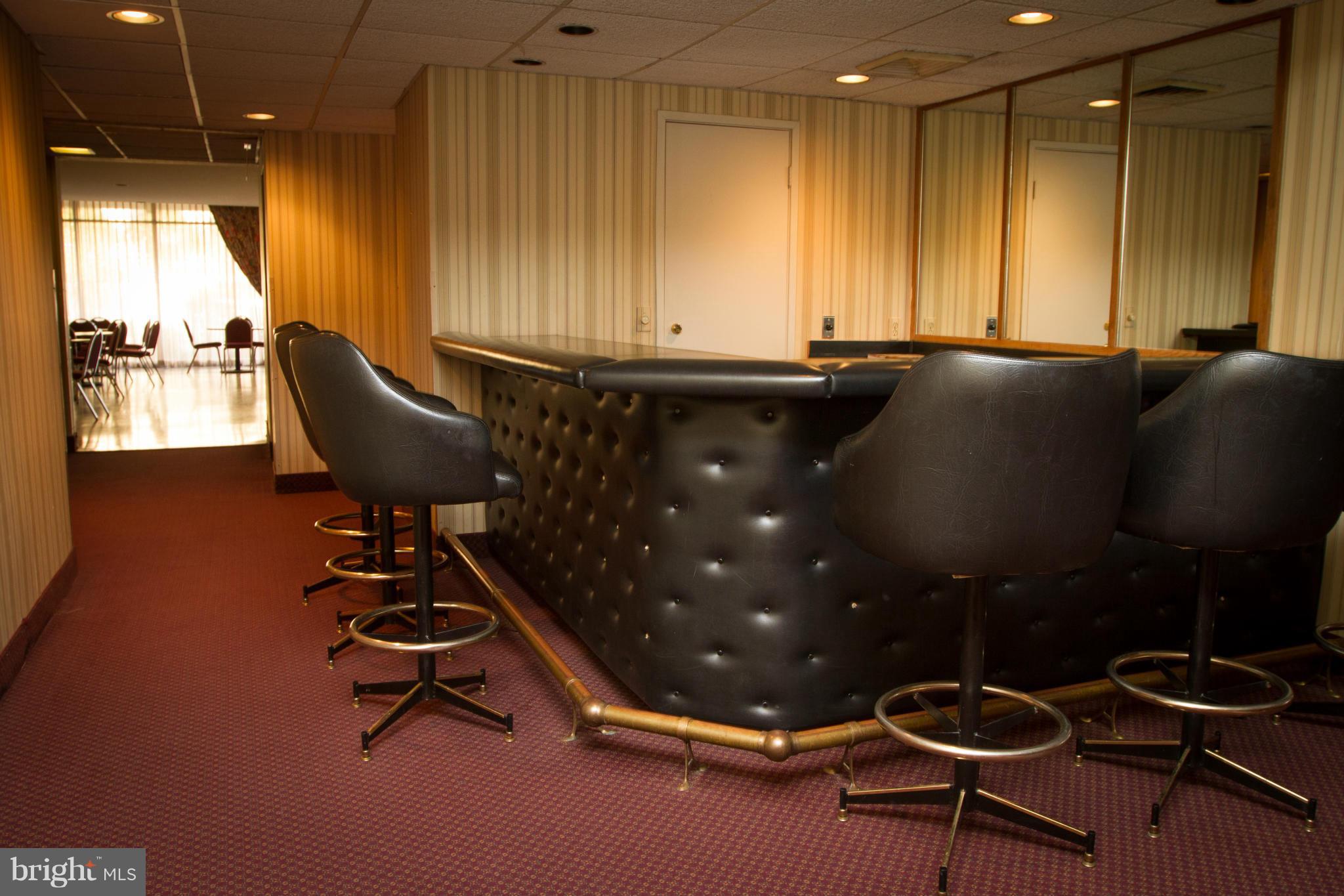 ALEXANDRIA KNOLLS - Residential