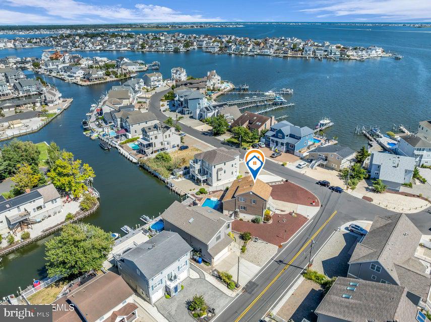 360 SILVER BAY ROAD