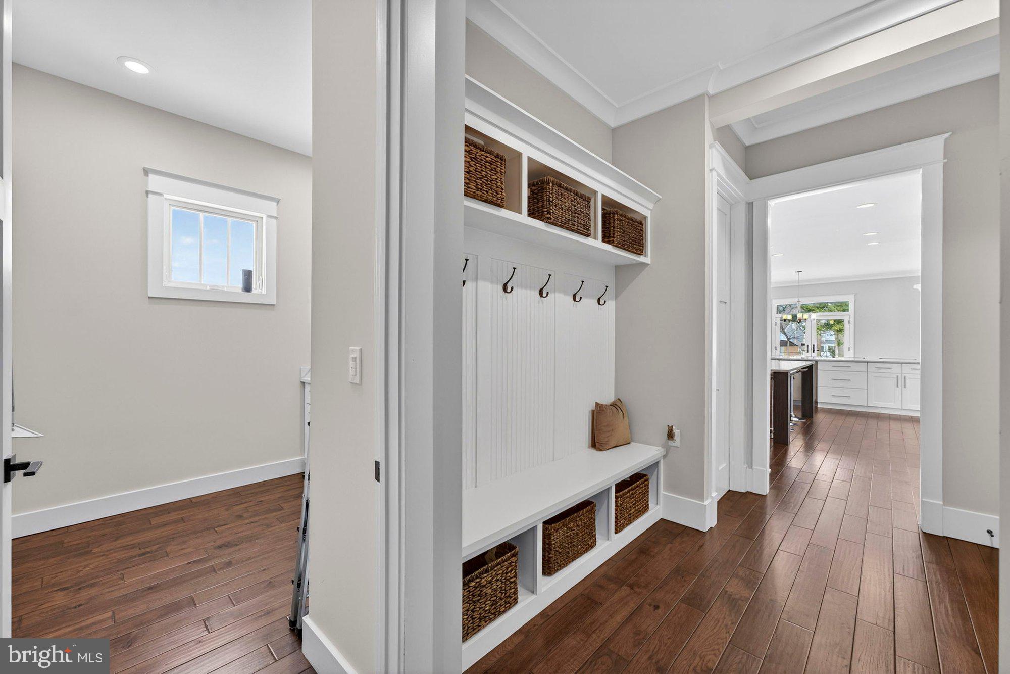 TOWN AND COUNTRY ESTATES - Residential