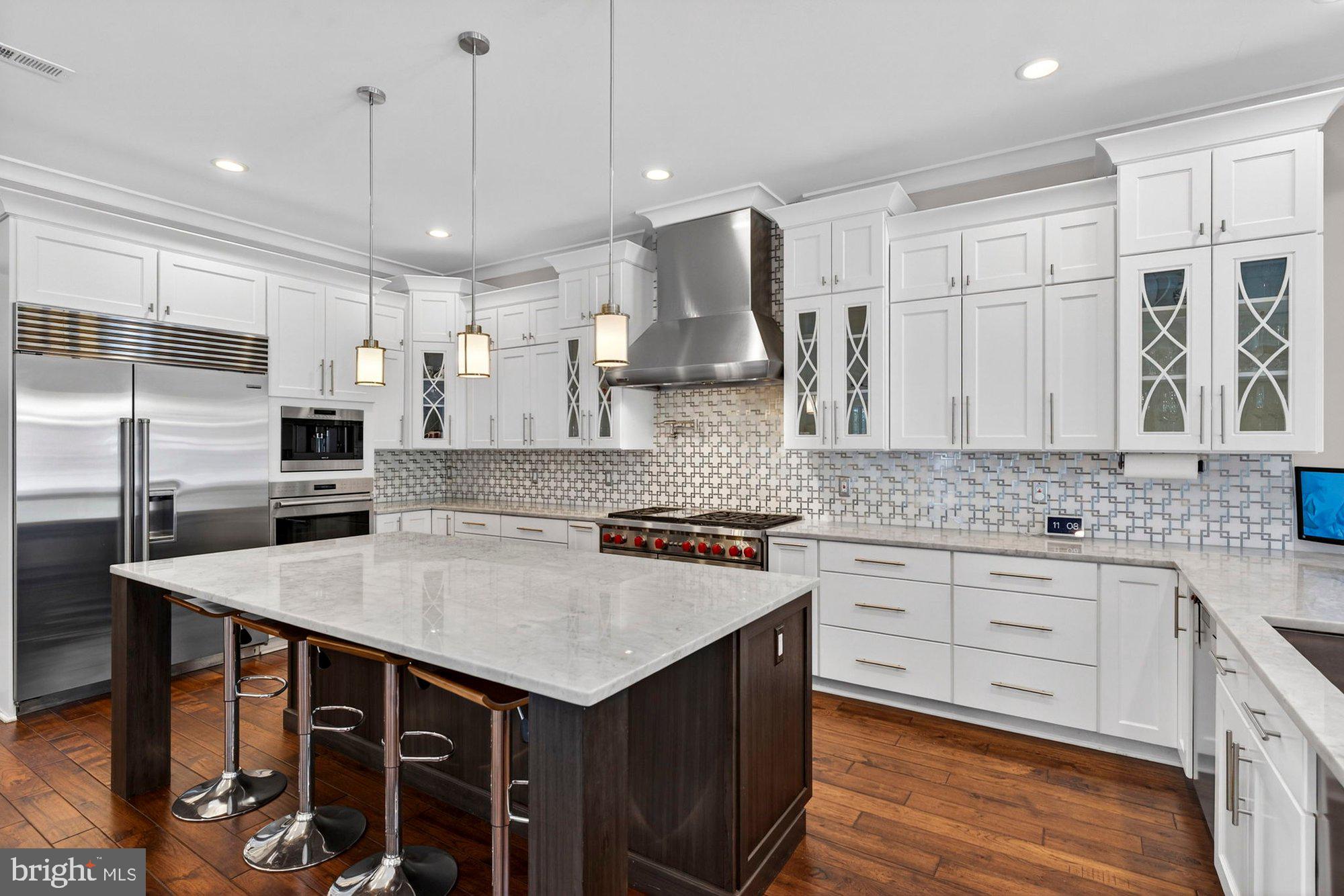 TOWN AND COUNTRY ESTATES - Residential