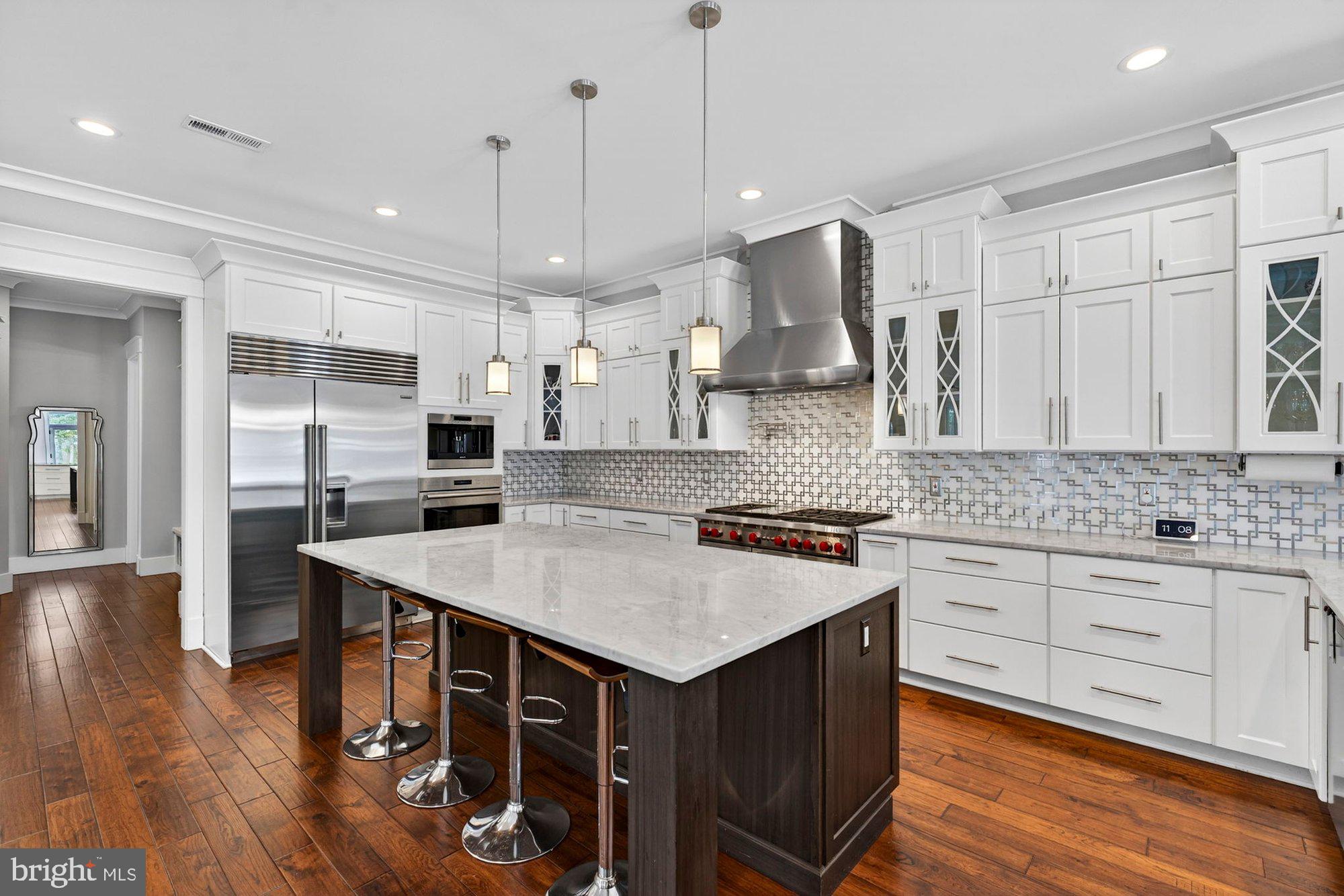 TOWN AND COUNTRY ESTATES - Residential