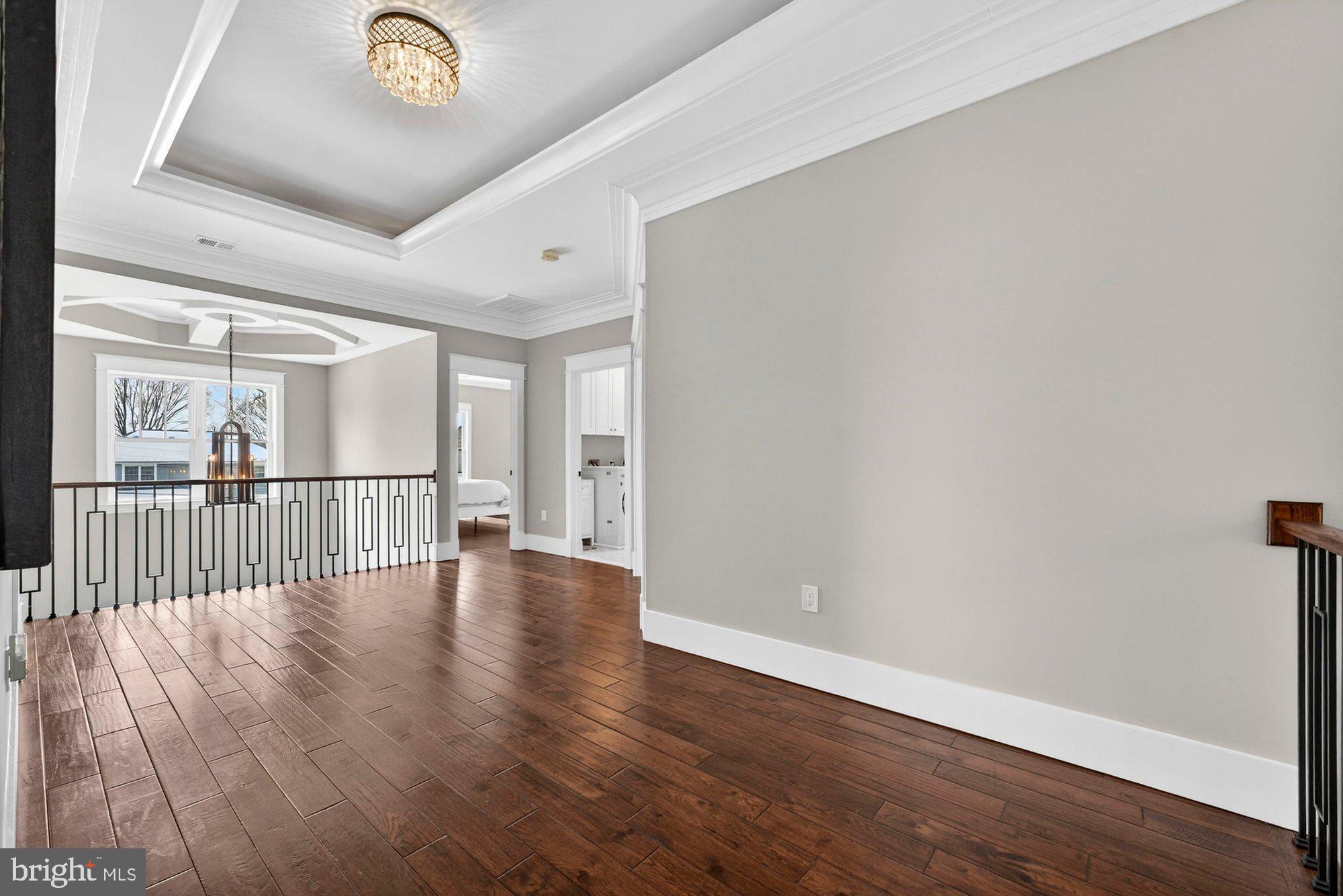 TOWN AND COUNTRY ESTATES - Residential