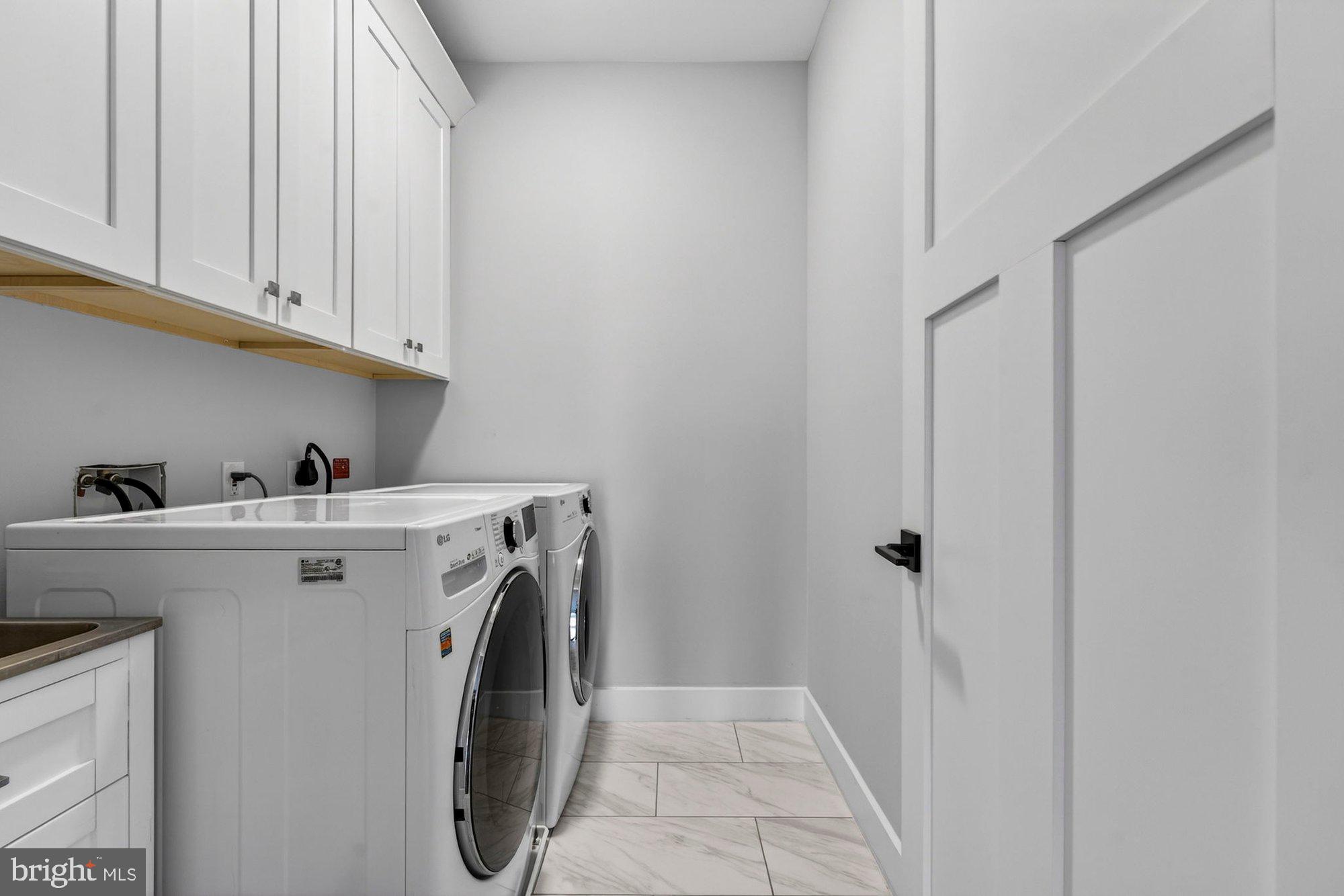 TOWN AND COUNTRY ESTATES - Residential