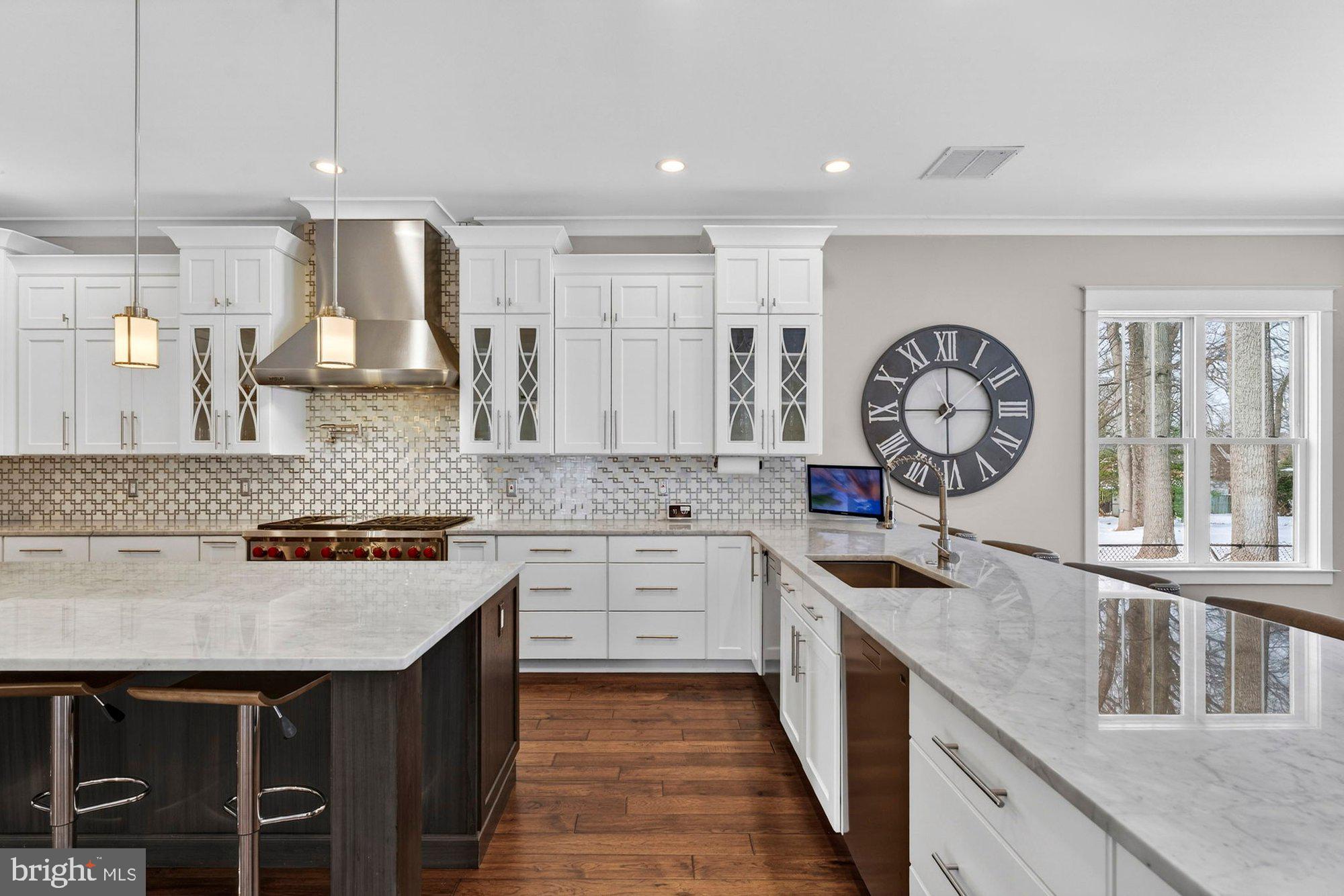 TOWN AND COUNTRY ESTATES - Residential