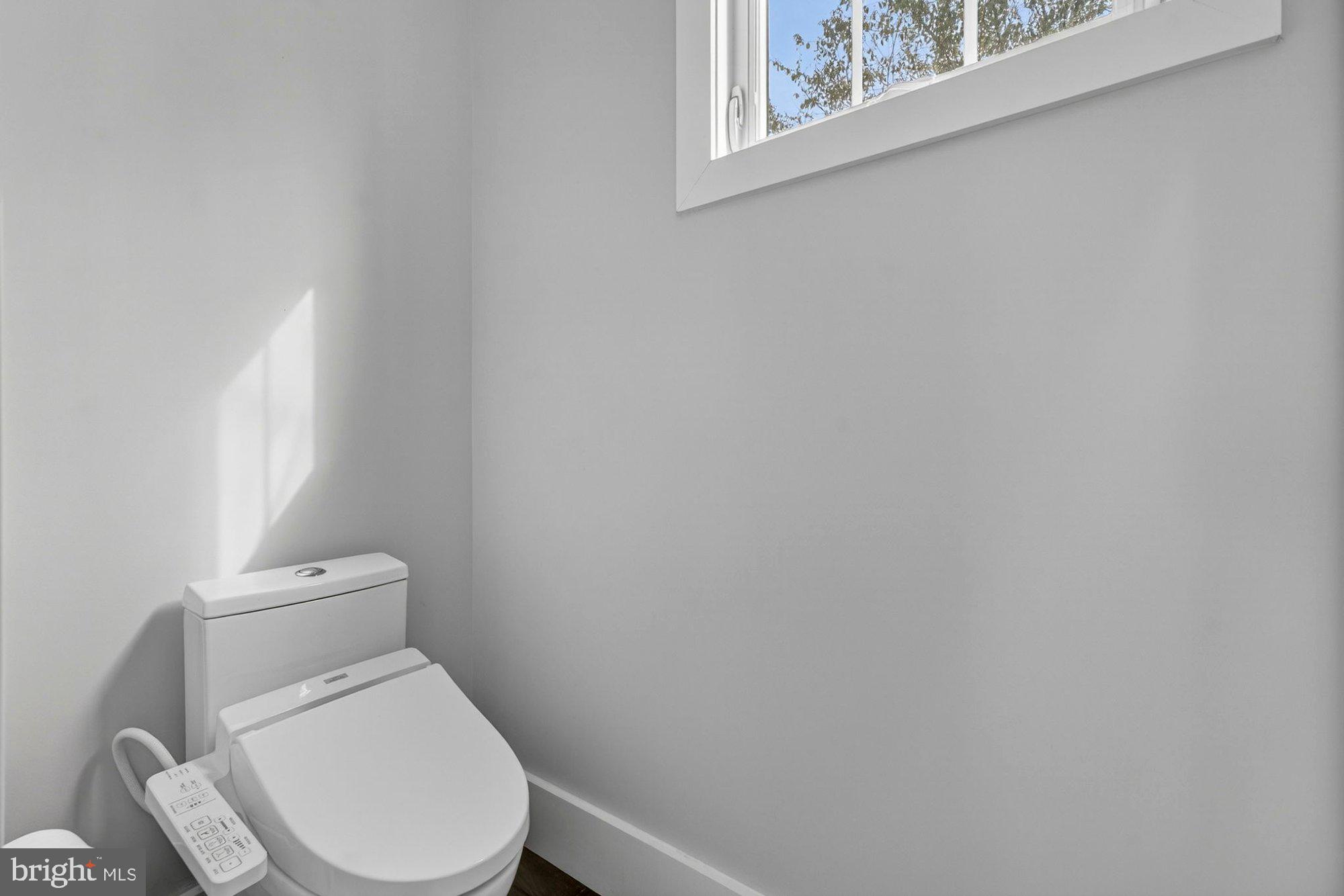 TOWN AND COUNTRY ESTATES - Residential