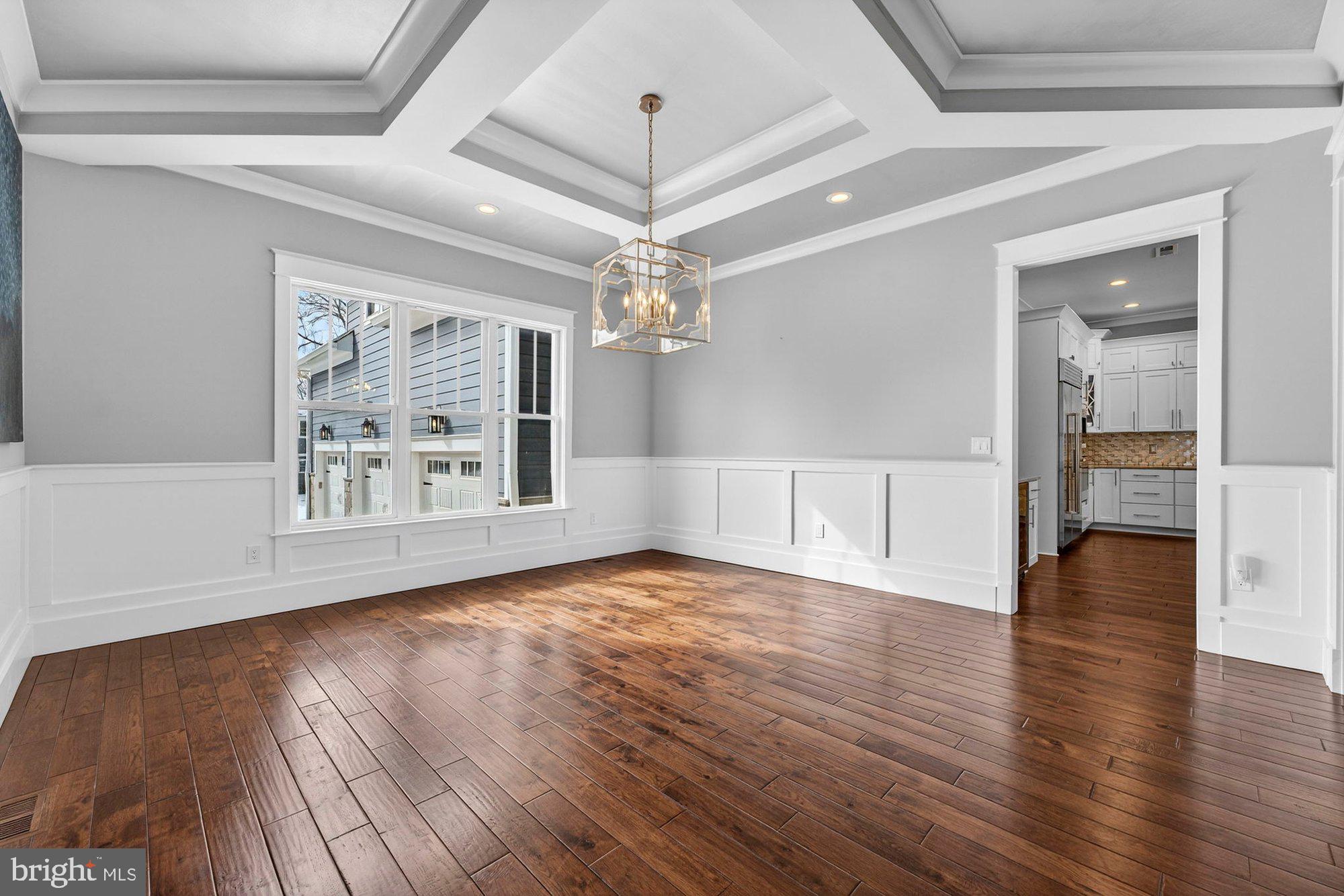 TOWN AND COUNTRY ESTATES - Residential