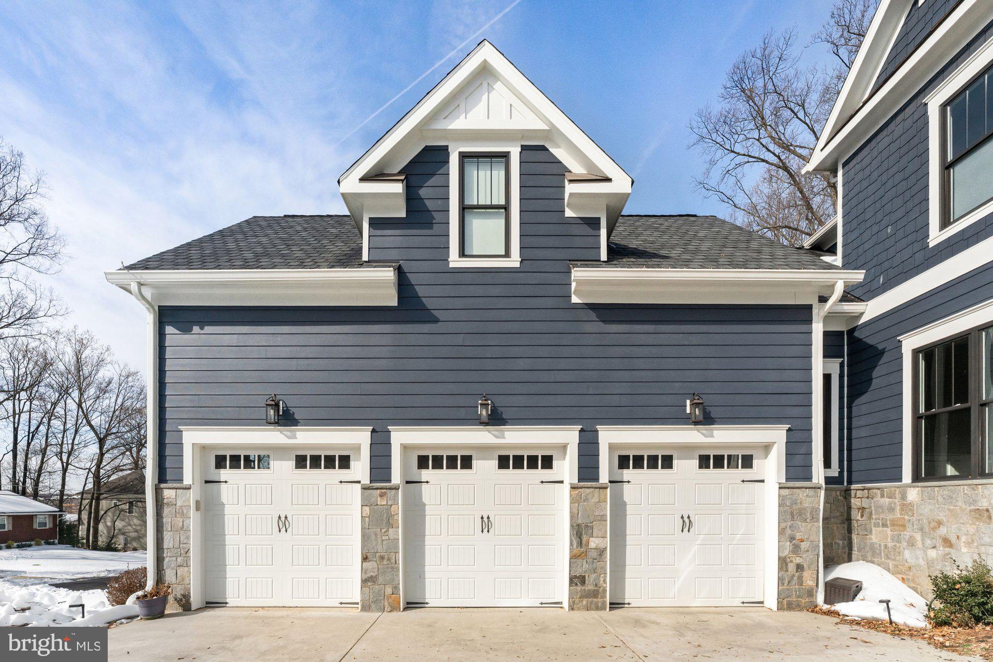 TOWN AND COUNTRY ESTATES - Residential