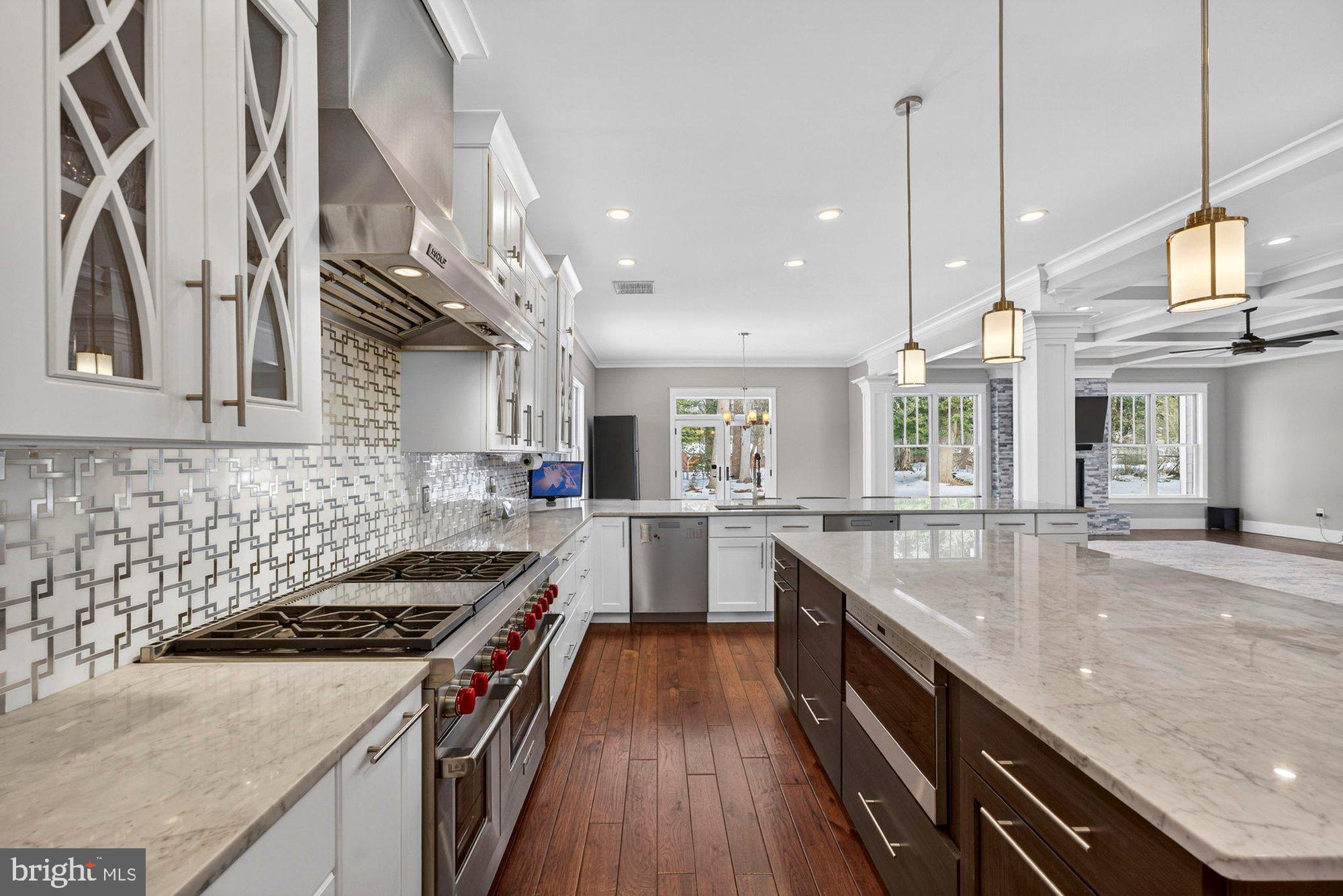 TOWN AND COUNTRY ESTATES - Residential