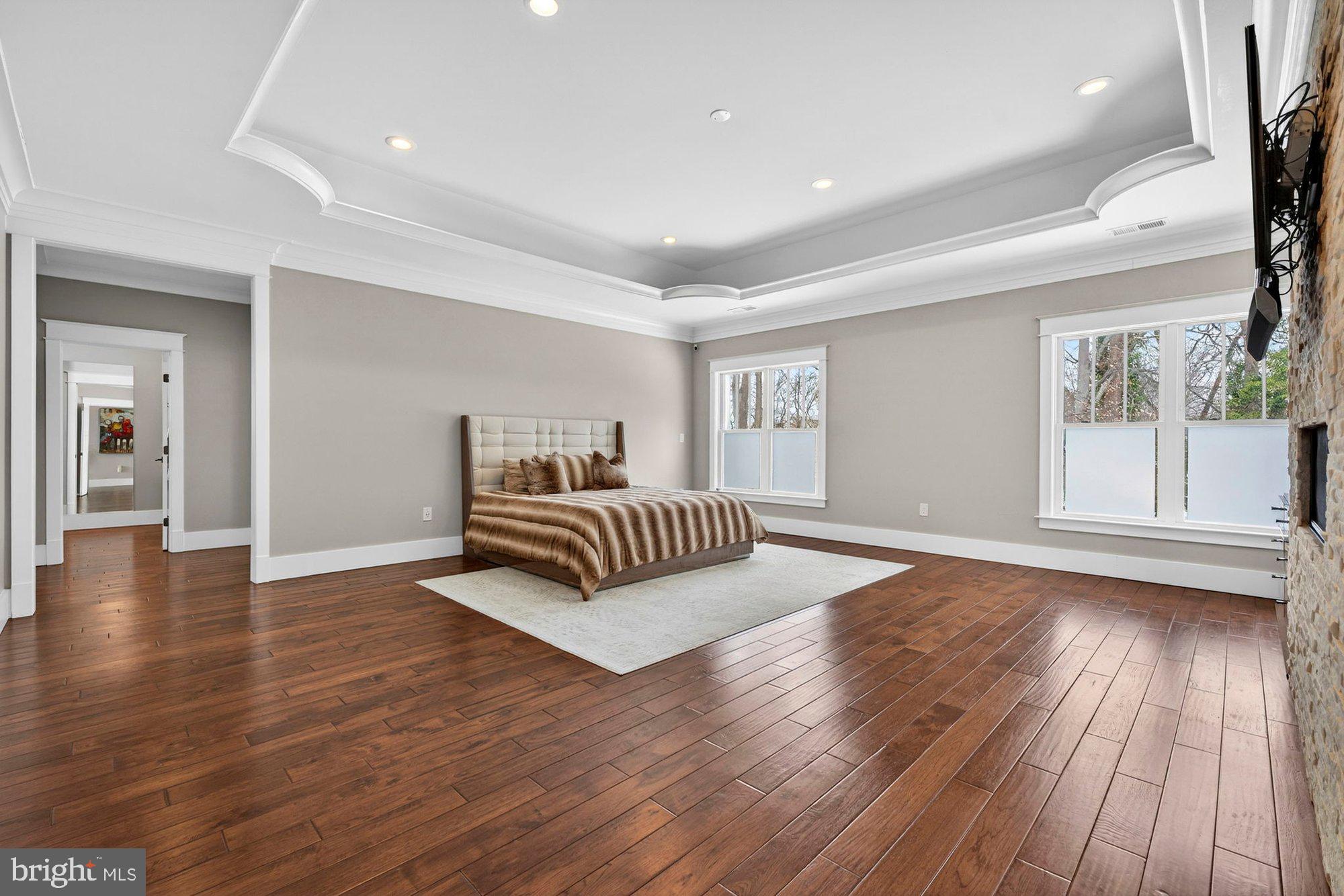 TOWN AND COUNTRY ESTATES - Residential