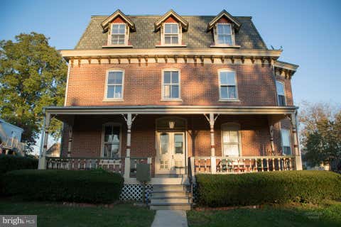 Condo For Rent - 301 S Broad Street #7<br/> Chester County, KENNETT SQUARE, PA 19348