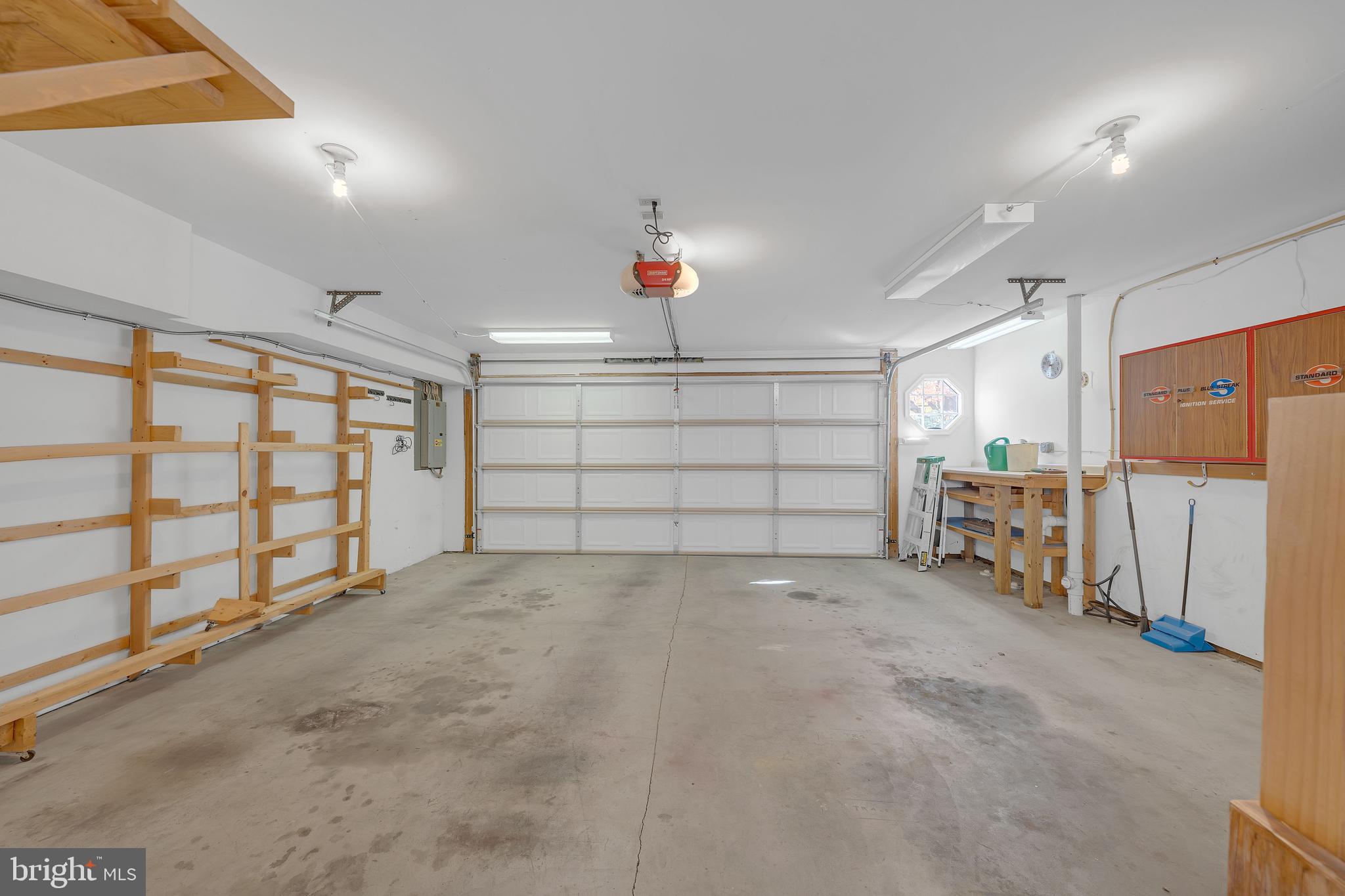 LOWER MACUNGIE - Residential