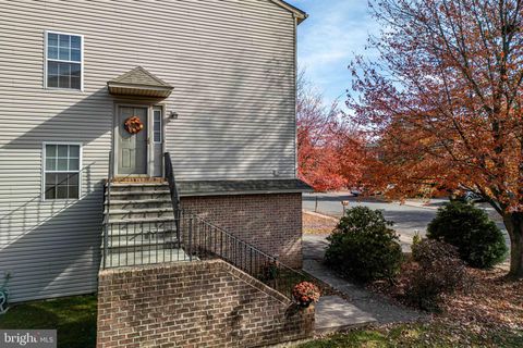 Photo of 2879 Sequoia Drive, MACUNGIE, PA 18062 (MLS # PALH2013768) Photo of 2879 Sequoia Drive, MACUNGIE, PA 18062 (MLS # PALH2013768)